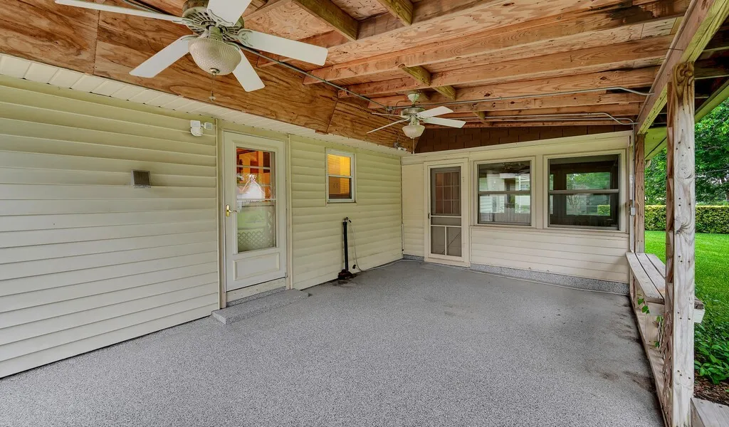 Single Family Residence For Sale in Mc Lennan County , 1112 N 63rd Street, Waco, Texas 76710, 3 Bedroom, 2 Bathroom, 1 Garage spaces, 1,806 Sqft, built in 1961, mls#21273866, Real Estate Agent in Waco, Homes For Sale in Mc Lennan county, Homes For Sale in Waco, Realtor in Waco Texas, Real Estate Brokerage Independent Realty Texas, Luminita Cordes Realtor
