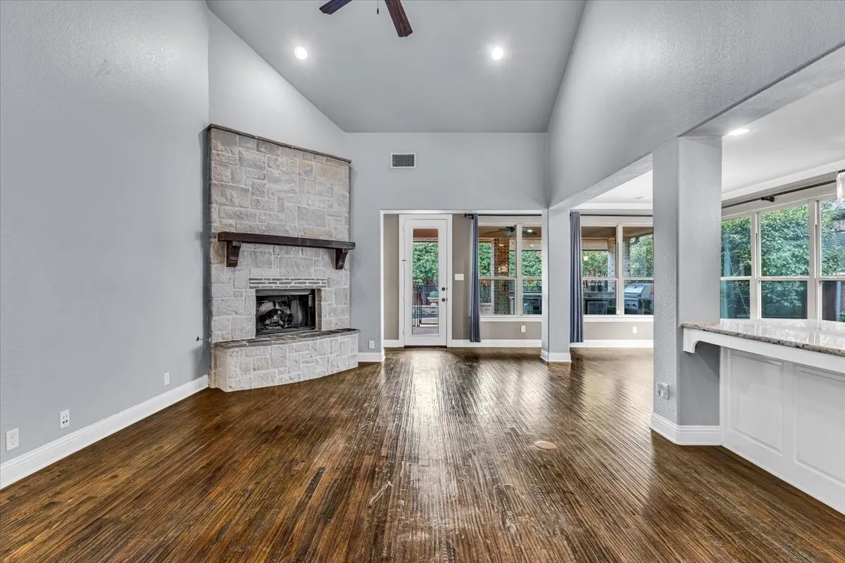Single Family Residence For Rent in Denton County , 6365 Bear Lake Road, Frisco, Texas 75036, 4 Bedroom, 3 Bathroom, 2 Garage spaces, 3,245 Sqft, built in 2013, mls#21275163, Real Estate Agent in Frisco, Homes For Rent in Denton county, Homes For Rent in Frisco, Realtor in Frisco Texas, Real Estate Brokerage Independent Realty Texas, Luminita Cordes Realtor
