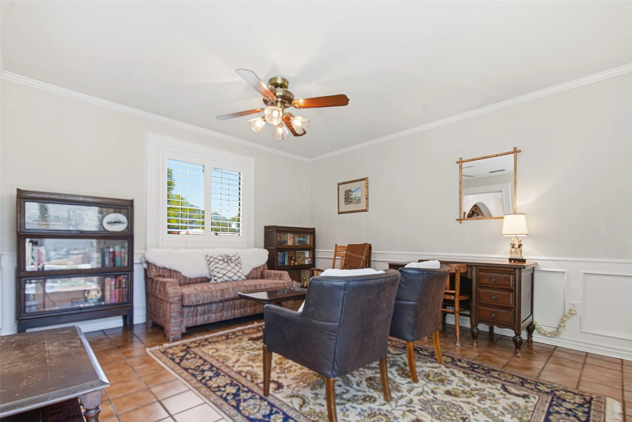 Single Family Residence For Sale in Smith County , 7000 Hollytree Circle, Tyler, Texas 75703, 3 Bedroom, 3 Bathroom, 2 Garage spaces, 3,275 Sqft, built in 1985, Price $645,000, mls#21268411, Real Estate Agent in Tyler, Homes For Sale in Smith county, Homes For Sale in Tyler, Realtor in Tyler Texas, Real Estate Brokerage Independent Realty Texas, Luminita Cordes Realtor