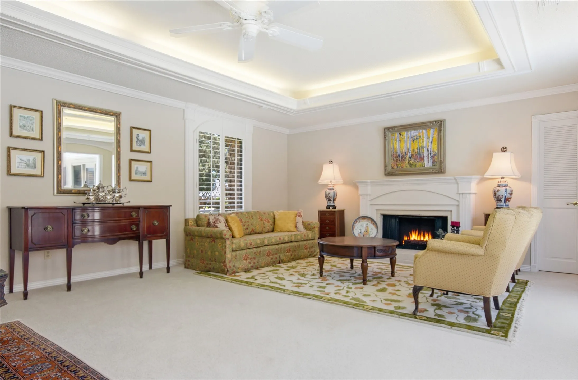 Single Family Residence For Sale in Smith County , 7000 Hollytree Circle, Tyler, Texas 75703, 3 Bedroom, 3 Bathroom, 2 Garage spaces, 3,275 Sqft, built in 1985, Price $645,000, mls#21268411, Real Estate Agent in Tyler, Homes For Sale in Smith county, Homes For Sale in Tyler, Realtor in Tyler Texas, Real Estate Brokerage Independent Realty Texas, Luminita Cordes Realtor