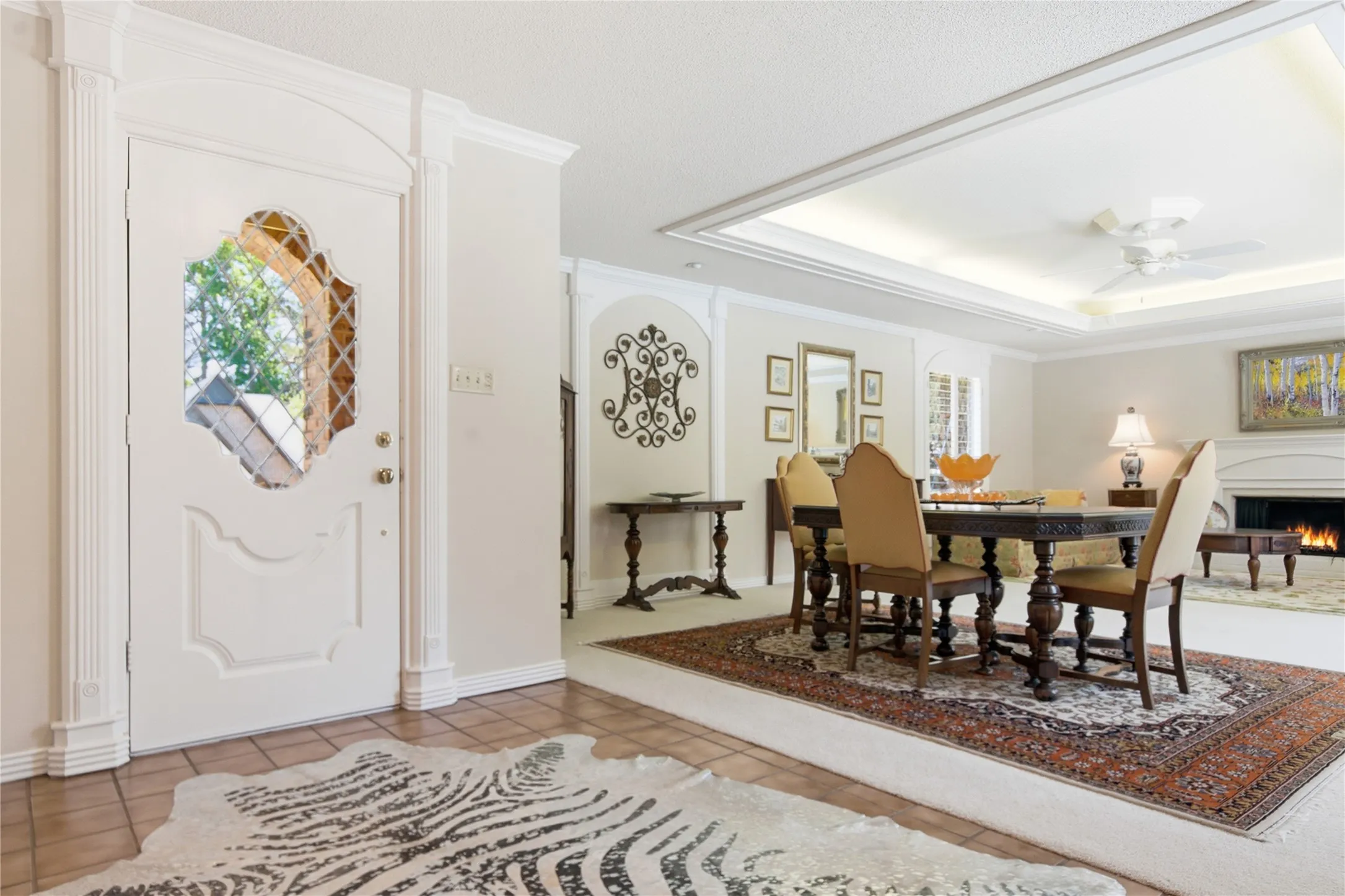 Single Family Residence For Sale in Smith County , 7000 Hollytree Circle, Tyler, Texas 75703, 3 Bedroom, 3 Bathroom, 2 Garage spaces, 3,275 Sqft, built in 1985, Price $645,000, mls#21268411, Real Estate Agent in Tyler, Homes For Sale in Smith county, Homes For Sale in Tyler, Realtor in Tyler Texas, Real Estate Brokerage Independent Realty Texas, Luminita Cordes Realtor