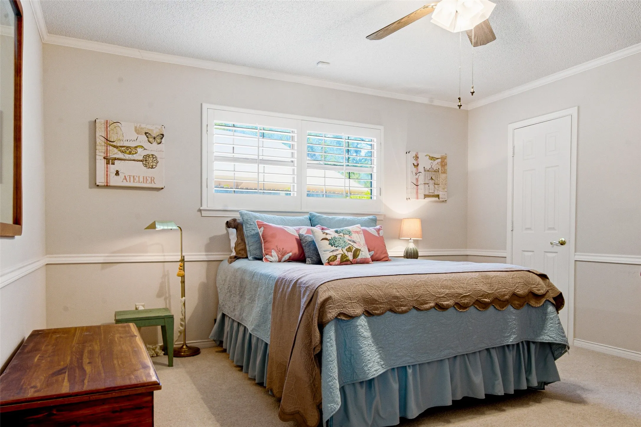 Single Family Residence For Sale in Smith County , 7000 Hollytree Circle, Tyler, Texas 75703, 3 Bedroom, 3 Bathroom, 2 Garage spaces, 3,275 Sqft, built in 1985, Price $645,000, mls#21268411, Real Estate Agent in Tyler, Homes For Sale in Smith county, Homes For Sale in Tyler, Realtor in Tyler Texas, Real Estate Brokerage Independent Realty Texas, Luminita Cordes Realtor