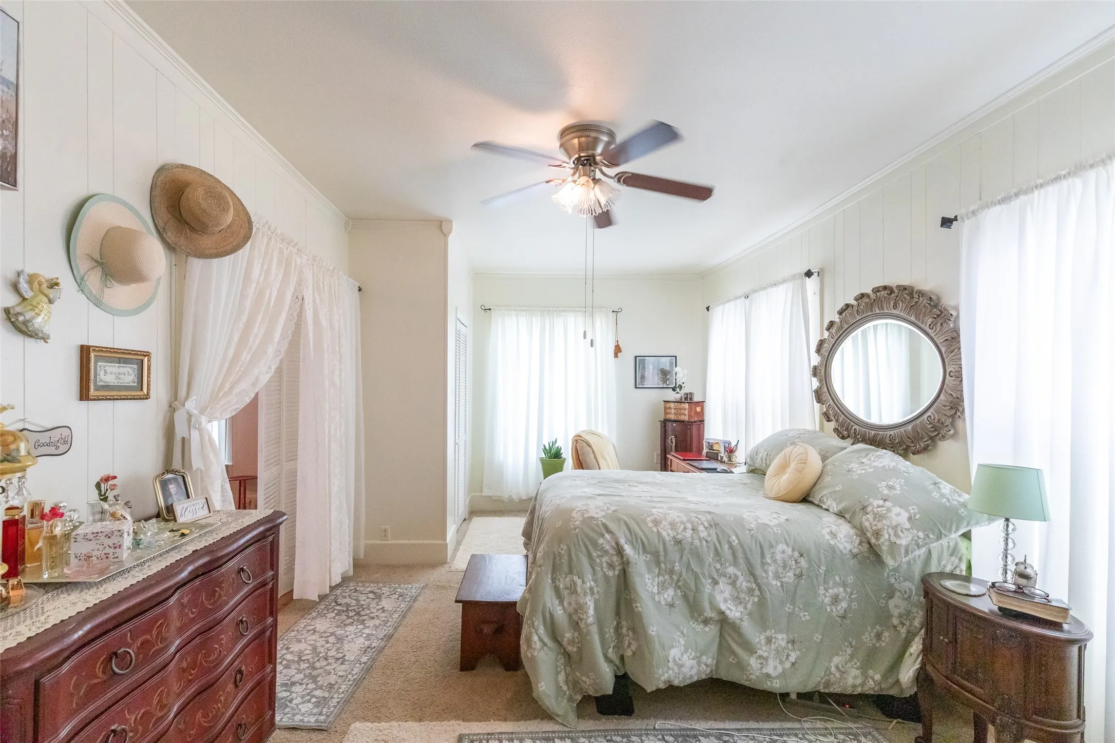 Single Family Residence For Sale in Eastland County , 208 Frost Street, Eastland, Texas 76448, 2 Bedroom, 1 Bathroom, Garage spaces, 1,176 Sqft, built in 1924, mls#21271835, Real Estate Agent in Eastland, Homes For Sale in Eastland county, Homes For Sale in Eastland, Realtor in Eastland Texas, Real Estate Brokerage Independent Realty Texas, Luminita Cordes Realtor