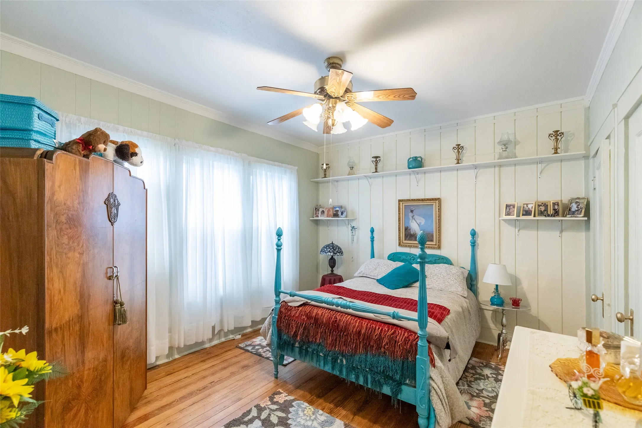 Single Family Residence For Sale in Eastland County , 208 Frost Street, Eastland, Texas 76448, 2 Bedroom, 1 Bathroom, Garage spaces, 1,176 Sqft, built in 1924, mls#21271835, Real Estate Agent in Eastland, Homes For Sale in Eastland county, Homes For Sale in Eastland, Realtor in Eastland Texas, Real Estate Brokerage Independent Realty Texas, Luminita Cordes Realtor