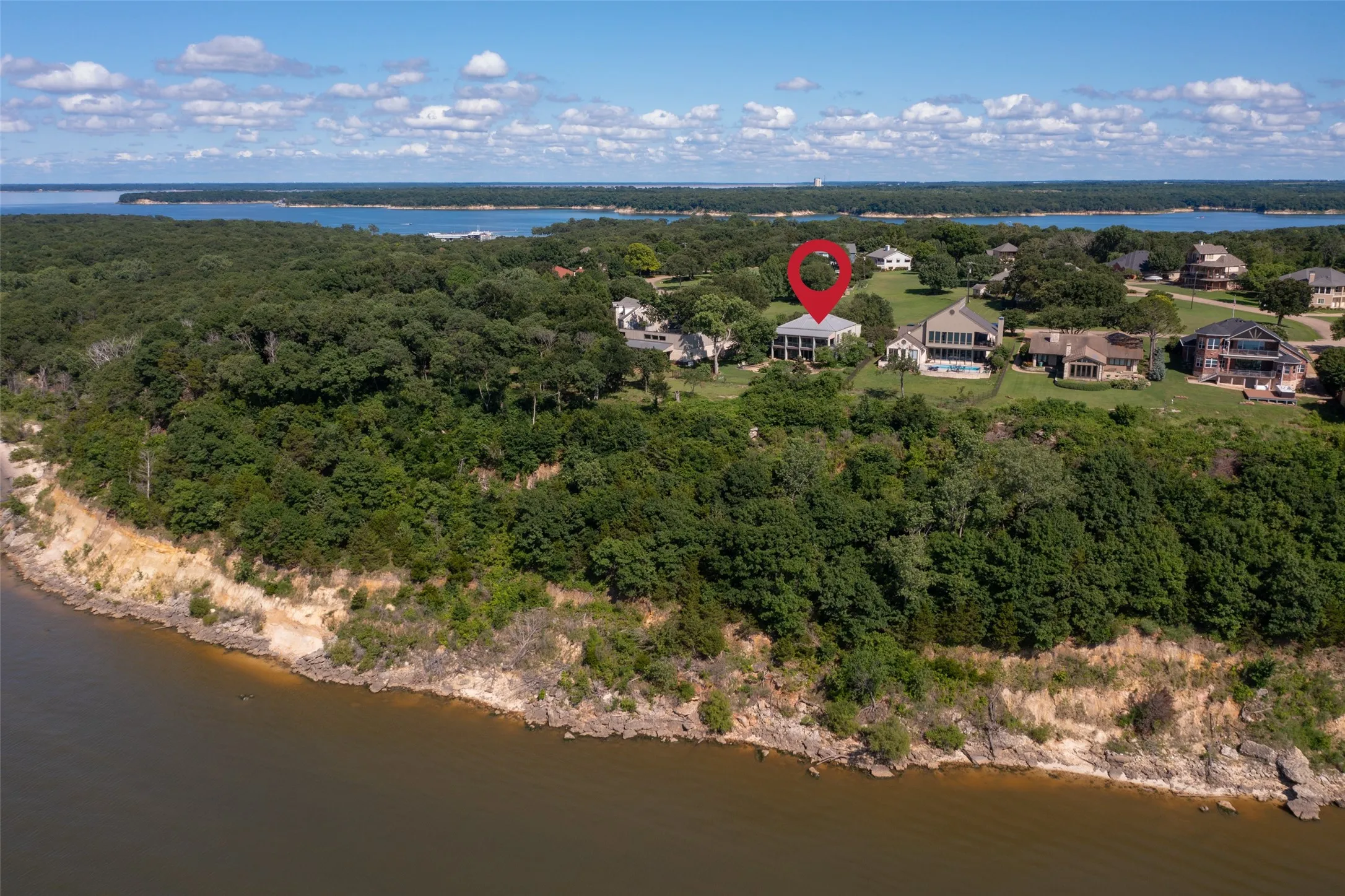 Single Family Residence For Sale in Grayson County , 261 Panorama Circle, Pottsboro, Texas 75076, 3 Bedroom, 5 Bathroom, 2 Garage spaces, 3,734 Sqft, built in 1983, mls#21274979, Real Estate Agent in Pottsboro, Homes For Sale in Grayson county, Homes For Sale in Pottsboro, Realtor in Pottsboro Texas, Real Estate Brokerage Independent Realty Texas, Luminita Cordes Realtor
