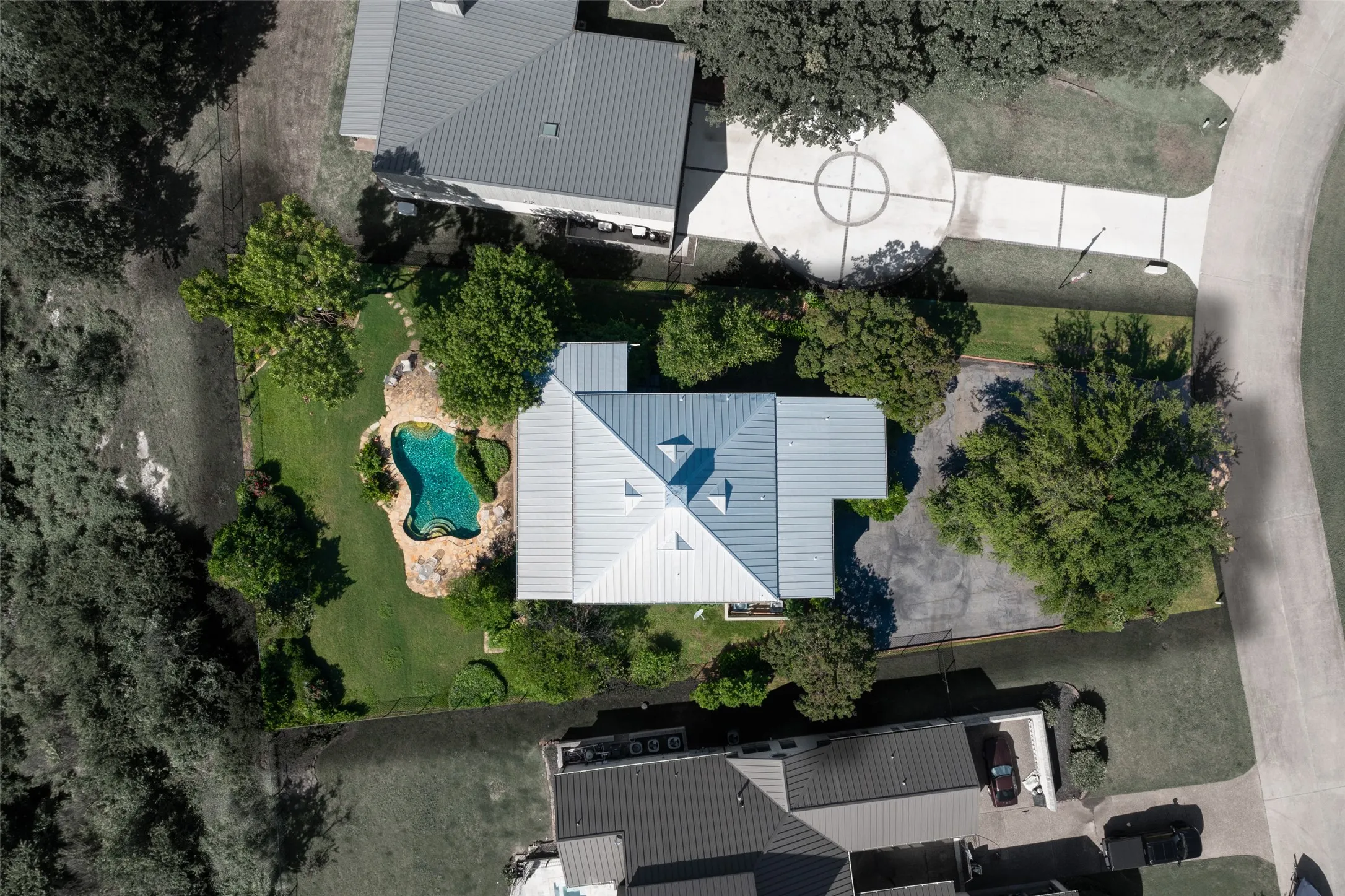 Single Family Residence For Sale in Grayson County , 261 Panorama Circle, Pottsboro, Texas 75076, 3 Bedroom, 5 Bathroom, 2 Garage spaces, 3,734 Sqft, built in 1983, mls#21274979, Real Estate Agent in Pottsboro, Homes For Sale in Grayson county, Homes For Sale in Pottsboro, Realtor in Pottsboro Texas, Real Estate Brokerage Independent Realty Texas, Luminita Cordes Realtor