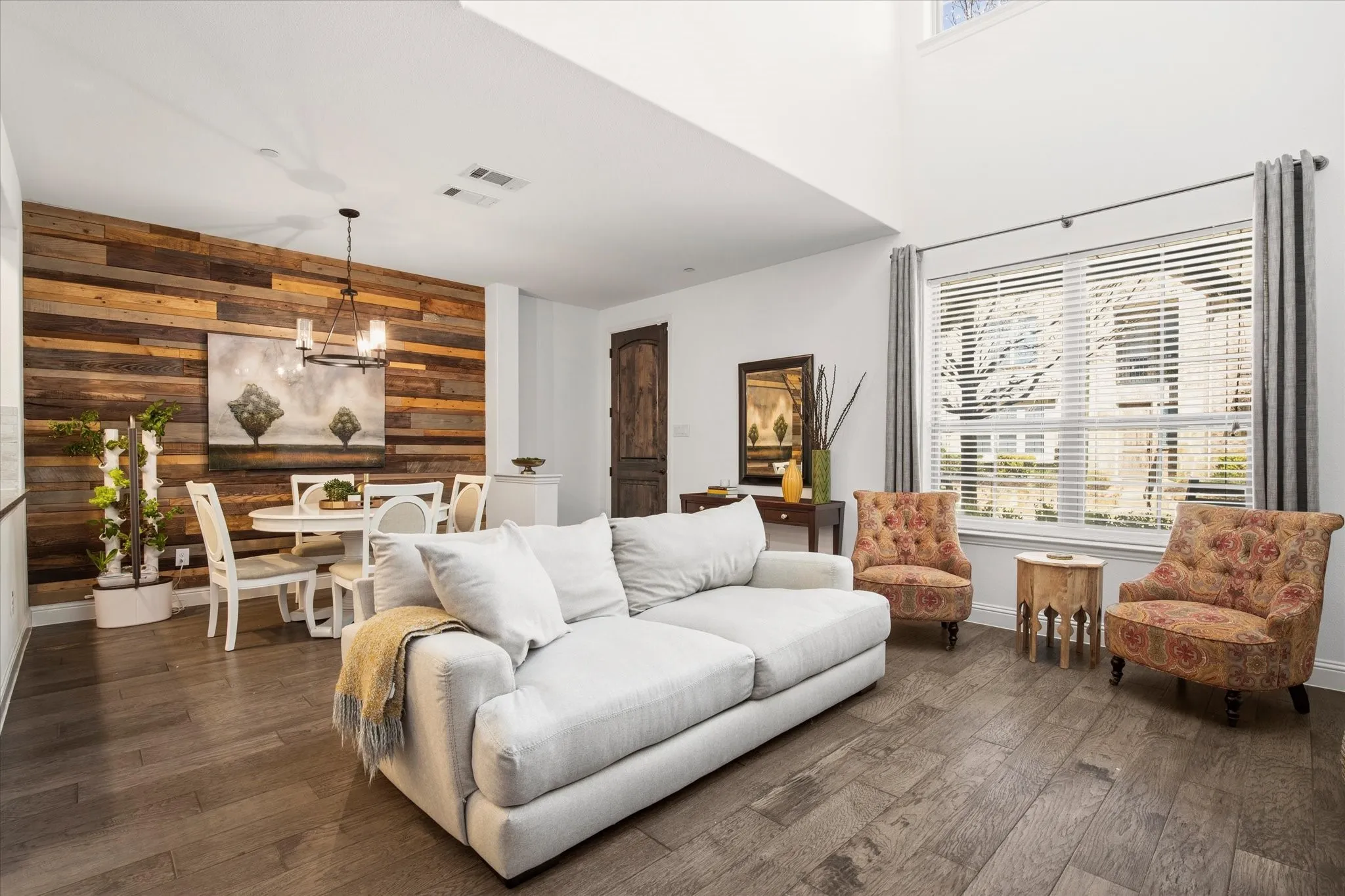 Accent walls tie in the decor.