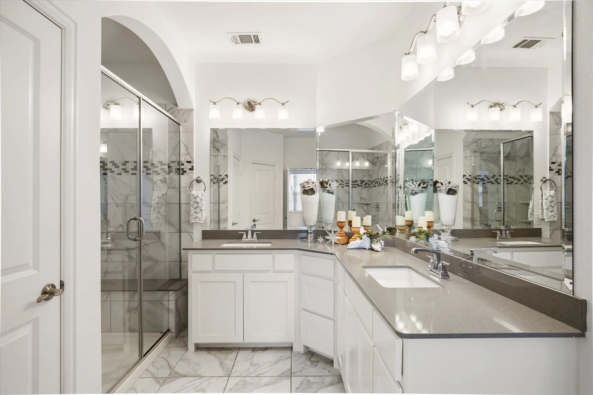 Counter space galore in the primary bath.