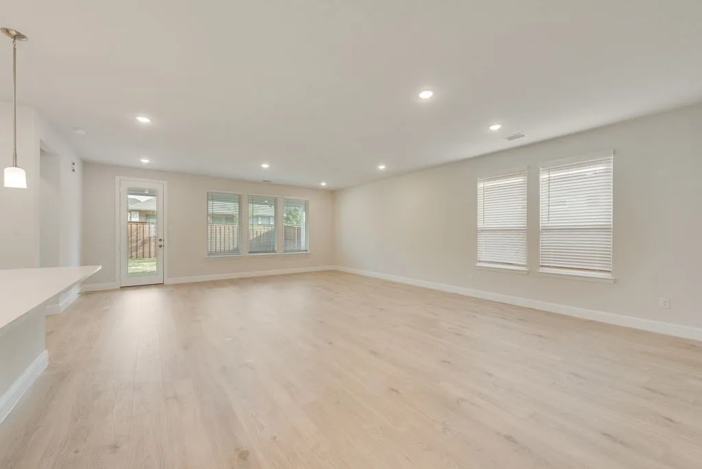 Single Family Residence For Sale in Denton County , 201 Hatherley Street, Little Elm, Texas 75068, 4 Bedroom, 3 Bathroom, 2 Garage spaces, 2,114 Sqft, built in 2026, mls#21275121, Real Estate Agent in Little Elm, Homes For Sale in Denton county, Homes For Sale in Little Elm, Realtor in Little Elm Texas, Real Estate Brokerage Independent Realty Texas, Luminita Cordes Realtor