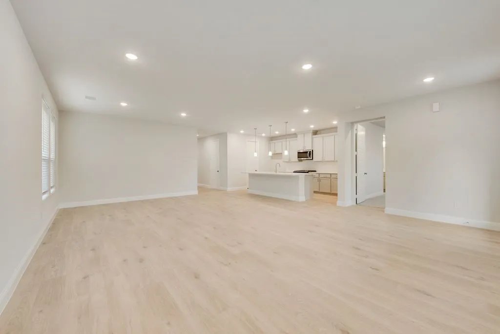 Single Family Residence For Sale in Denton County , 201 Hatherley Street, Little Elm, Texas 75068, 4 Bedroom, 3 Bathroom, 2 Garage spaces, 2,114 Sqft, built in 2026, mls#21275121, Real Estate Agent in Little Elm, Homes For Sale in Denton county, Homes For Sale in Little Elm, Realtor in Little Elm Texas, Real Estate Brokerage Independent Realty Texas, Luminita Cordes Realtor