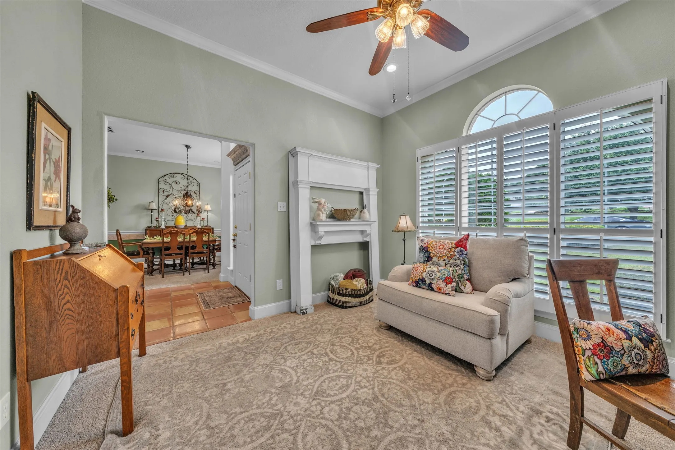 Single Family Residence For Sale in Parker County , 2001 Country Brook Drive, Weatherford, Texas 76087, 3 Bedroom, 3 Bathroom, 2 Garage spaces, 2,333 Sqft, built in 1997, mls#21275254, Real Estate Agent in Weatherford, Homes For Sale in Parker county, Homes For Sale in Weatherford, Realtor in Weatherford Texas, Real Estate Brokerage Independent Realty Texas, Luminita Cordes Realtor