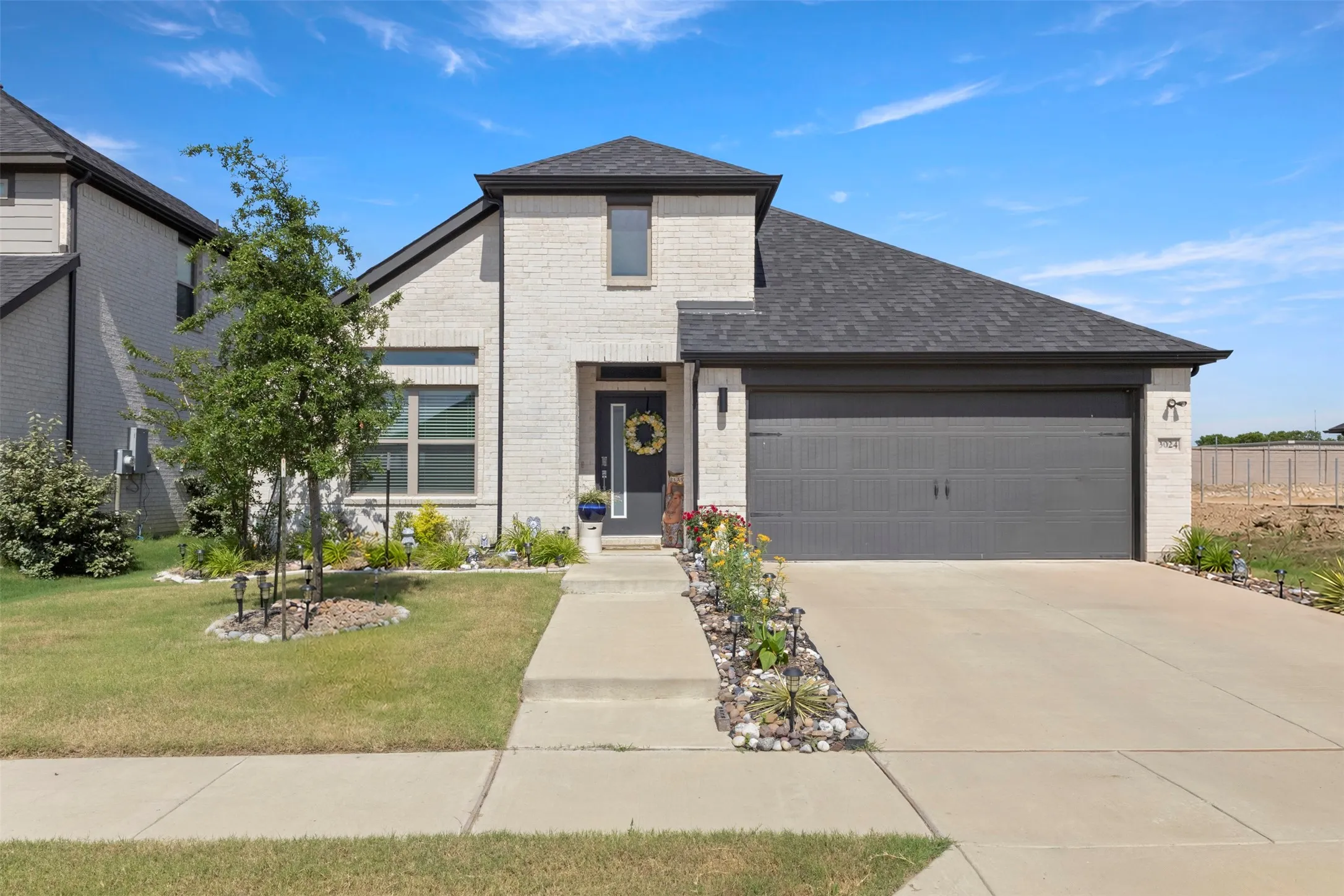 Single Family Residence For Sale in Collin County , 3024 Beau Daniel Drive, Royse City, Texas 75189, 4 Bedroom, 3 Bathroom, 2 Garage spaces, 2,174 Sqft, built in 2023, mls#21272299, Real Estate Agent in Royse City, Homes For Sale in Collin county, Homes For Sale in Royse City, Realtor in Royse City Texas, Real Estate Brokerage Independent Realty Texas, Luminita Cordes Realtor