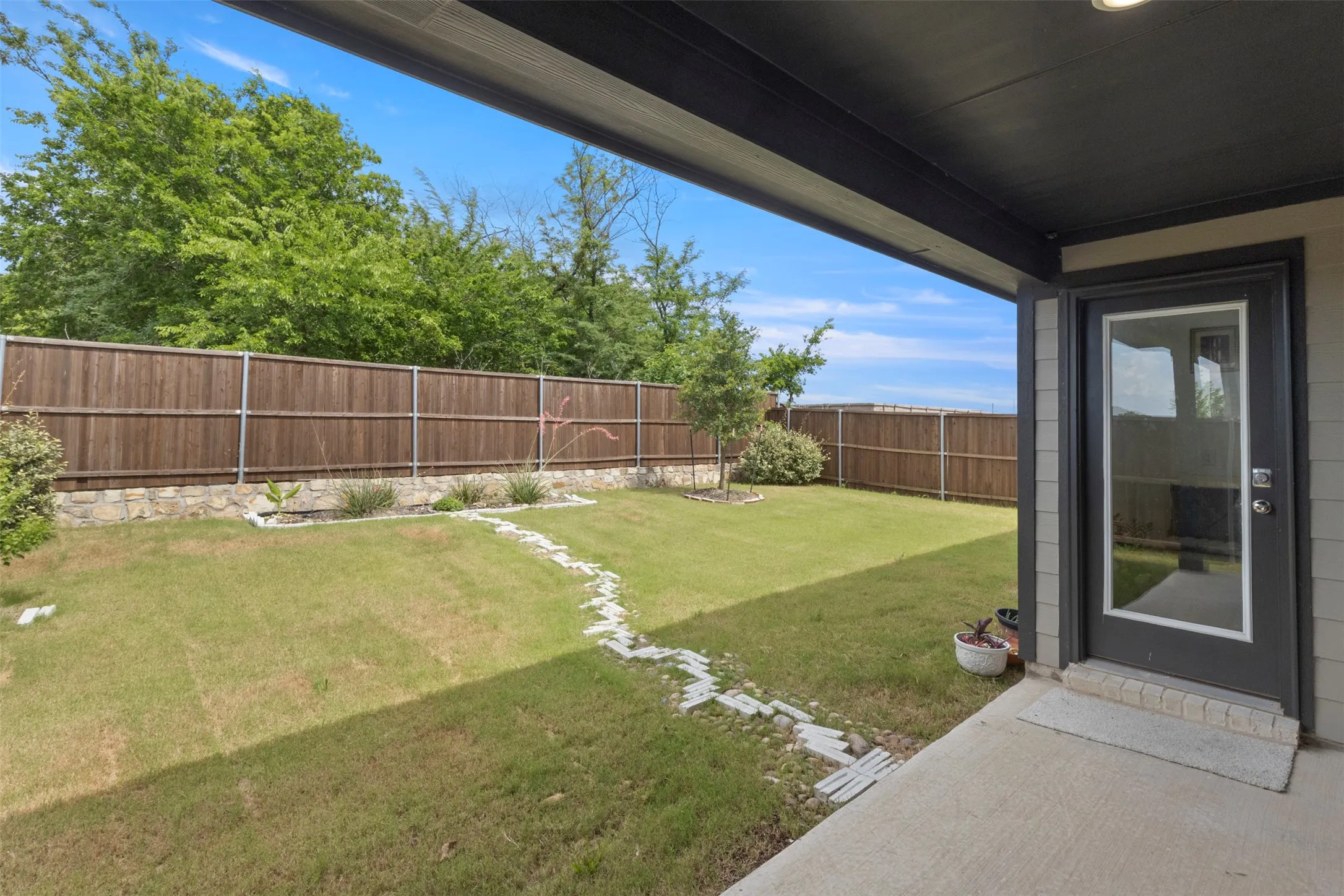 Single Family Residence For Sale in Collin County , 3024 Beau Daniel Drive, Royse City, Texas 75189, 4 Bedroom, 3 Bathroom, 2 Garage spaces, 2,174 Sqft, built in 2023, mls#21272299, Real Estate Agent in Royse City, Homes For Sale in Collin county, Homes For Sale in Royse City, Realtor in Royse City Texas, Real Estate Brokerage Independent Realty Texas, Luminita Cordes Realtor