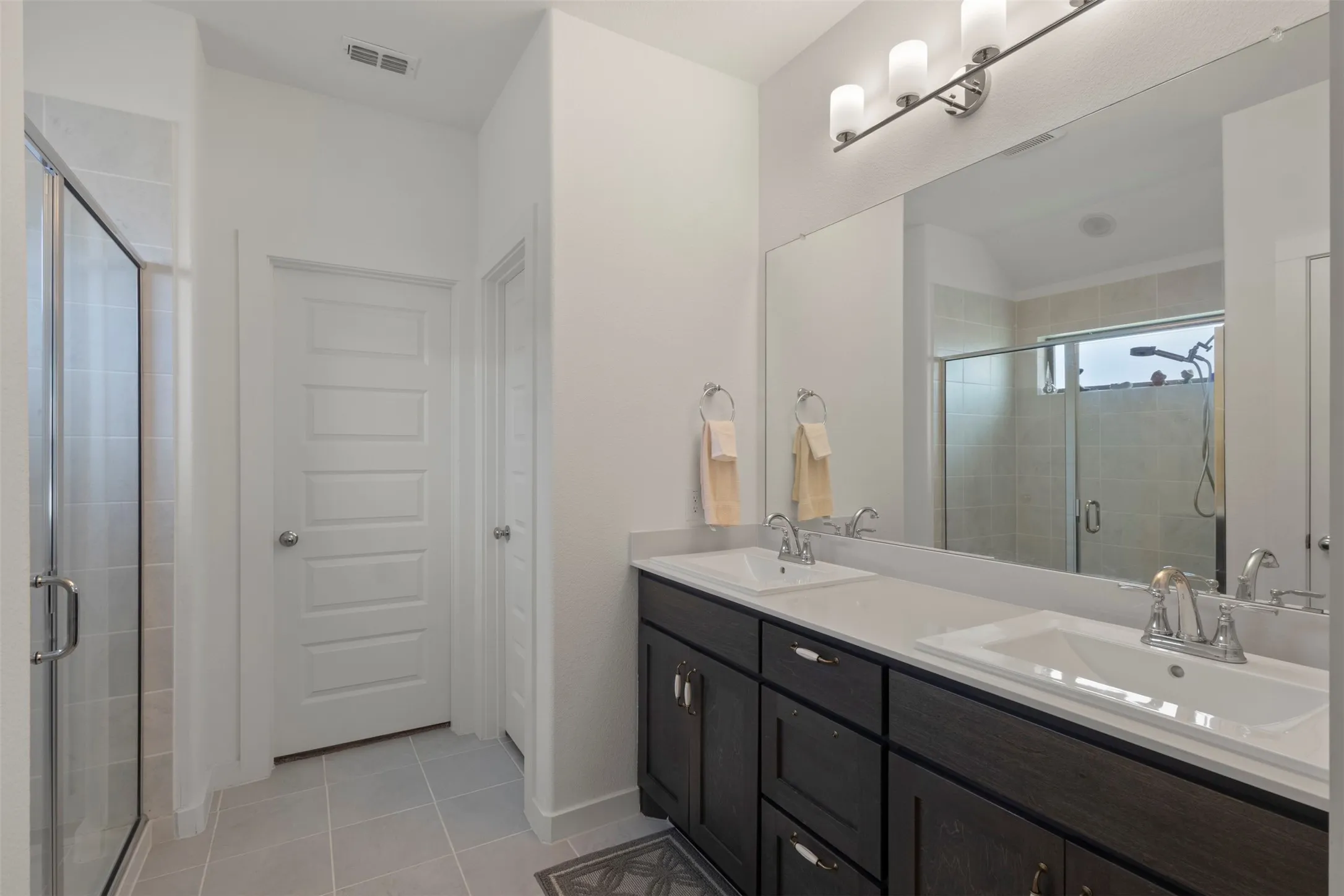 Single Family Residence For Sale in Collin County , 3024 Beau Daniel Drive, Royse City, Texas 75189, 4 Bedroom, 3 Bathroom, 2 Garage spaces, 2,174 Sqft, built in 2023, mls#21272299, Real Estate Agent in Royse City, Homes For Sale in Collin county, Homes For Sale in Royse City, Realtor in Royse City Texas, Real Estate Brokerage Independent Realty Texas, Luminita Cordes Realtor