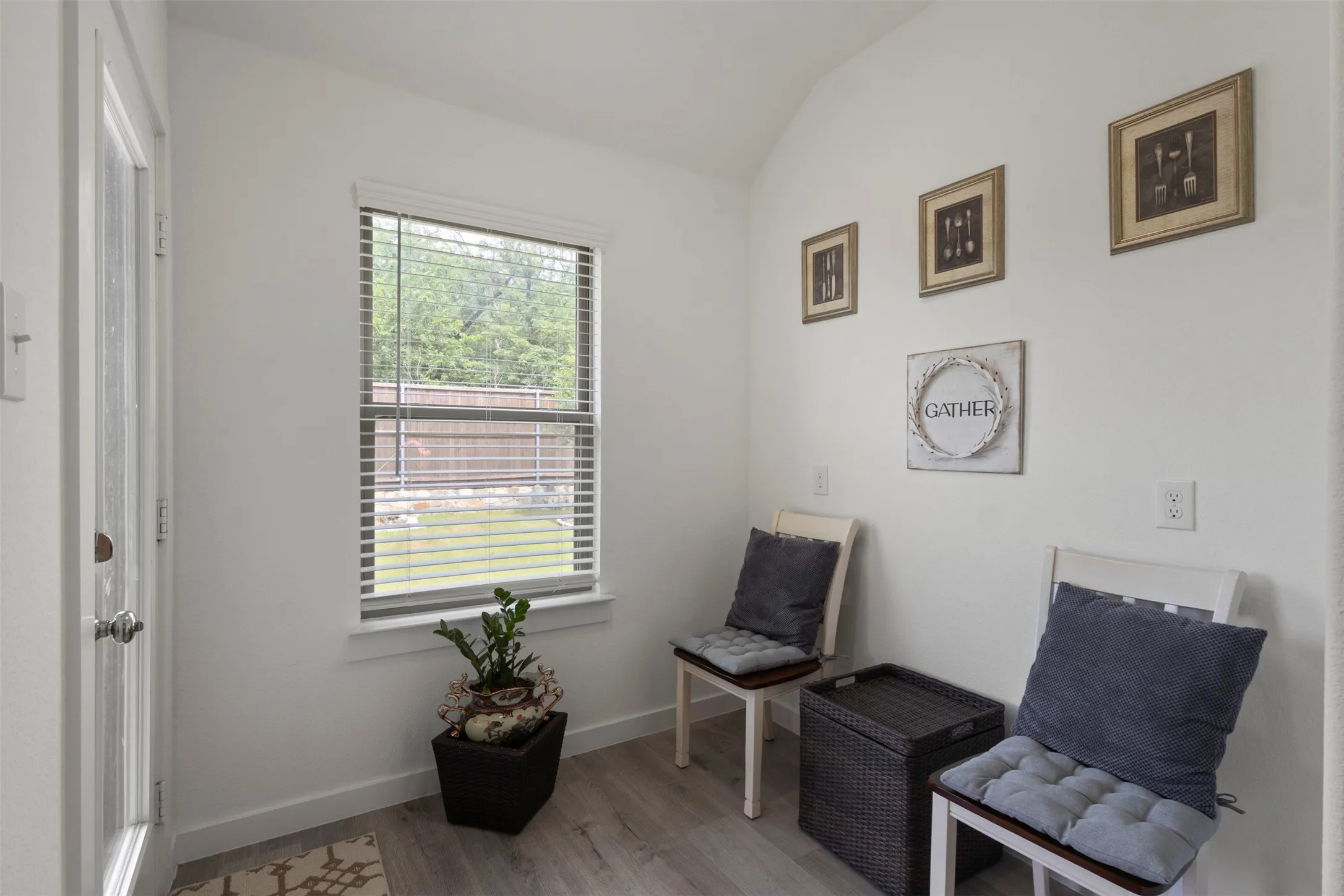 Single Family Residence For Sale in Collin County , 3024 Beau Daniel Drive, Royse City, Texas 75189, 4 Bedroom, 3 Bathroom, 2 Garage spaces, 2,174 Sqft, built in 2023, mls#21272299, Real Estate Agent in Royse City, Homes For Sale in Collin county, Homes For Sale in Royse City, Realtor in Royse City Texas, Real Estate Brokerage Independent Realty Texas, Luminita Cordes Realtor