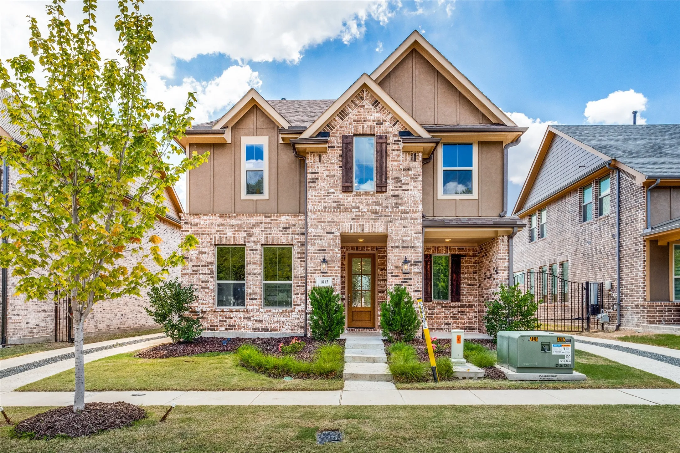 Single Family Residence For Sale in Grayson County , 1813 Lakemont Drive, Van Alstyne, Texas 75495, 3 Bedroom, 3 Bathroom, 2 Garage spaces, 1,861 Sqft, built in 2021, mls#21266849, Real Estate Agent in Van Alstyne, Homes For Sale in Grayson county, Homes For Sale in Van Alstyne, Realtor in Van Alstyne Texas, Real Estate Brokerage Independent Realty Texas, Luminita Cordes Realtor
