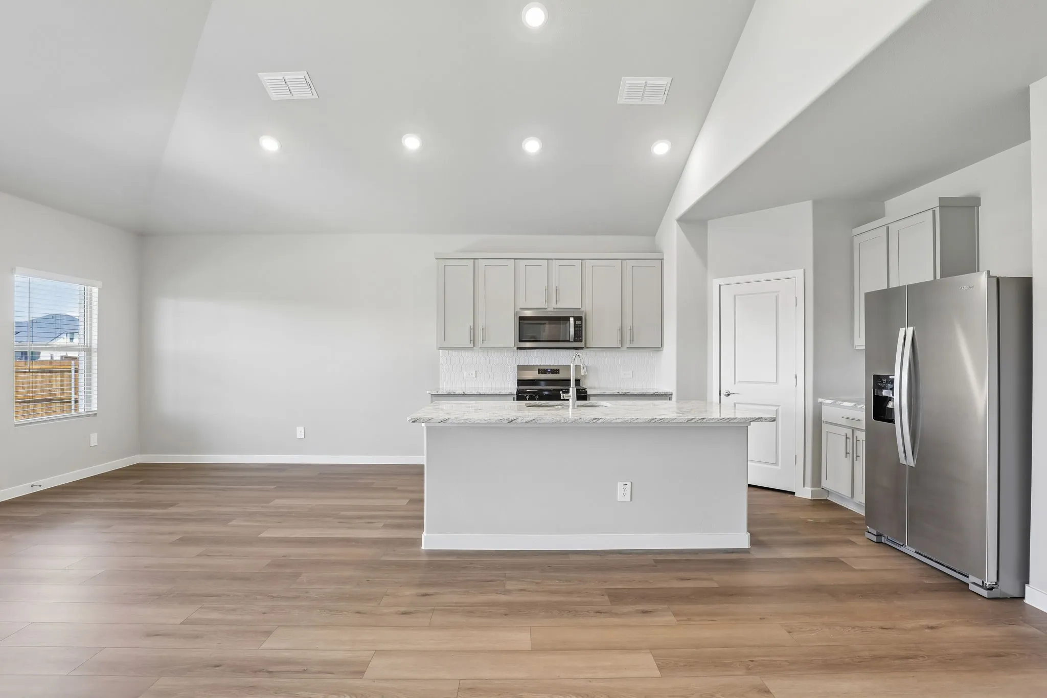 Single Family Residence For Sale in Collin County , 2216 Currents Road, Princeton, Texas 75407, 4 Bedroom, 3 Bathroom, 2 Garage spaces, 3,072 Sqft, built in 2026, mls#21274797, Real Estate Agent in Princeton, Homes For Sale in Collin county, Homes For Sale in Princeton, Realtor in Princeton Texas, Real Estate Brokerage Independent Realty Texas, Luminita Cordes Realtor