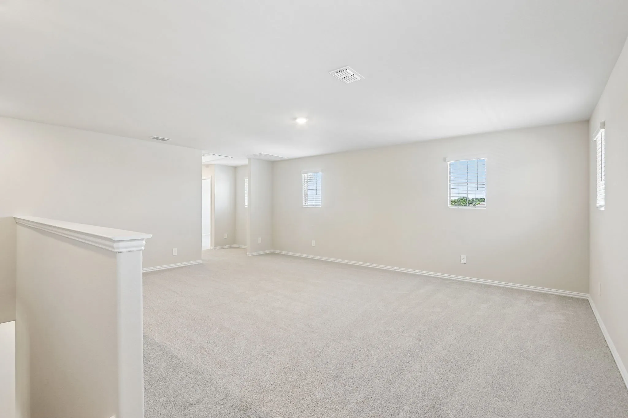  Photo is not of the actual home, but is an inspirational photo of builder’s model home and may depict options, furnishings, and/or decorator features that are not included.
