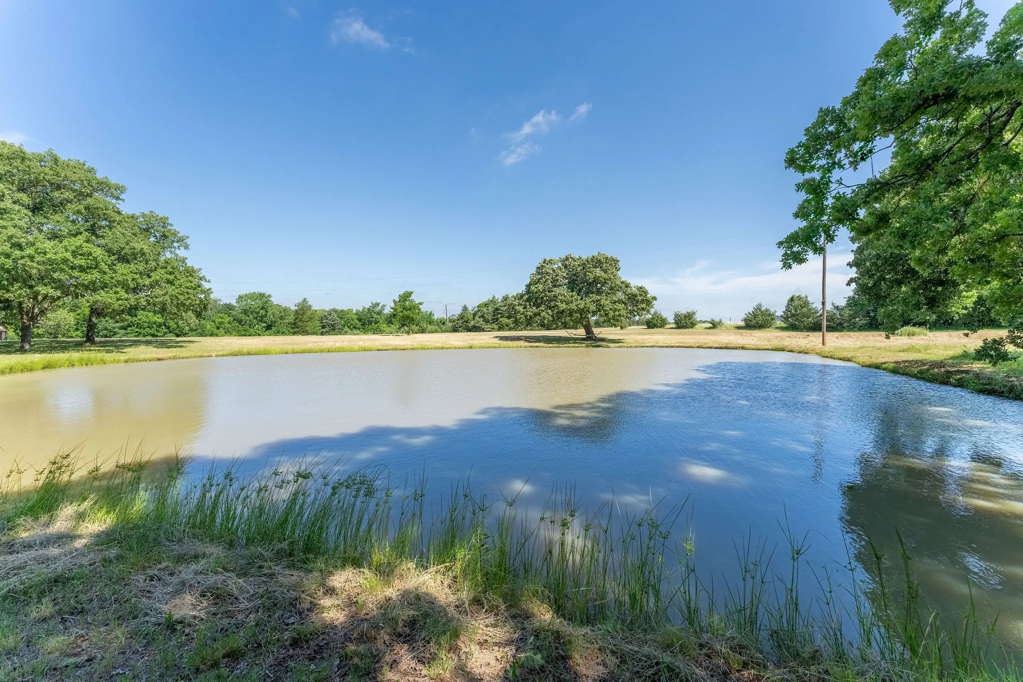 Single Family Residence For Sale in Grayson County , 27659 US Highway 377, Gordonville, Texas 76245, 3 Bedroom, 3 Bathroom, 2 Garage spaces, 2,707 Sqft, built in 1981, Price $975,000, mls#21273294, Real Estate Agent in Gordonville, Homes For Sale in Grayson county, Homes For Sale in Gordonville, Realtor in Gordonville Texas, Real Estate Brokerage Independent Realty Texas, Luminita Cordes Realtor