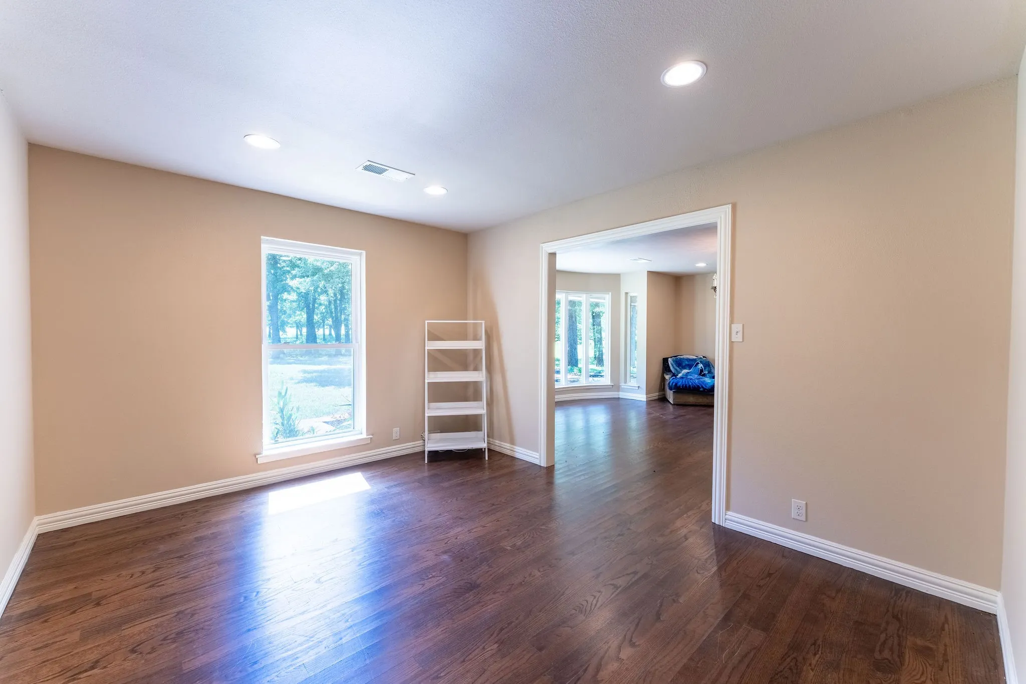 Single Family Residence For Sale in Grayson County , 27659 US Highway 377, Gordonville, Texas 76245, 3 Bedroom, 3 Bathroom, 2 Garage spaces, 2,707 Sqft, built in 1981, Price $975,000, mls#21273294, Real Estate Agent in Gordonville, Homes For Sale in Grayson county, Homes For Sale in Gordonville, Realtor in Gordonville Texas, Real Estate Brokerage Independent Realty Texas, Luminita Cordes Realtor