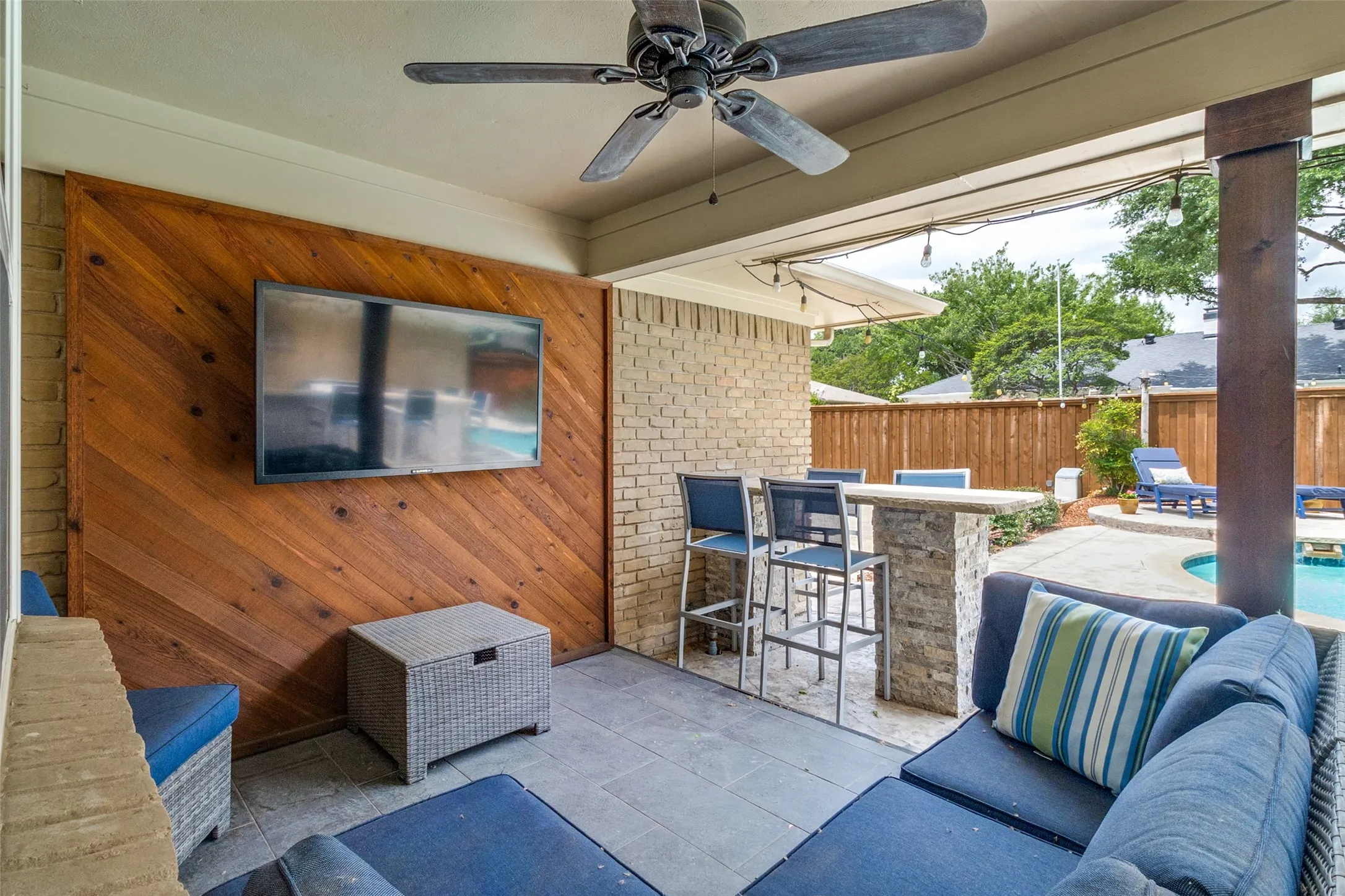 Enjoy outdoor living space for your favorite games or TV shows.