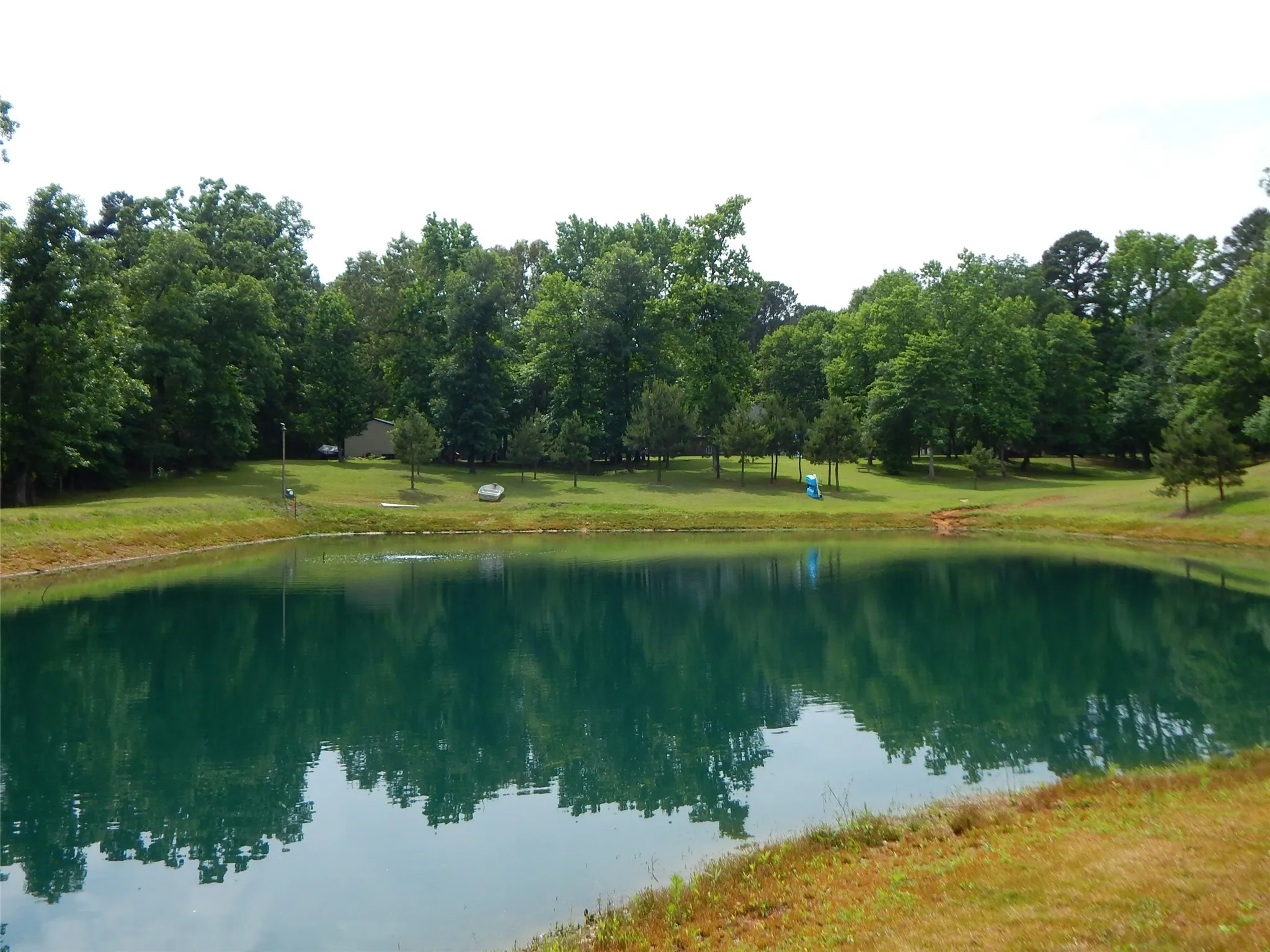 Single Family Residence For Sale in Upshur County , 1106 TALL TIMBERS, Gilmer, Texas 75645, 4 Bedroom, 2 Bathroom, 2 Garage spaces, 2,040 Sqft, built in 1999, mls#21275338, Real Estate Agent in Gilmer, Homes For Sale in Upshur county, Homes For Sale in Gilmer, Realtor in Gilmer Texas, Real Estate Brokerage Independent Realty Texas, Luminita Cordes Realtor