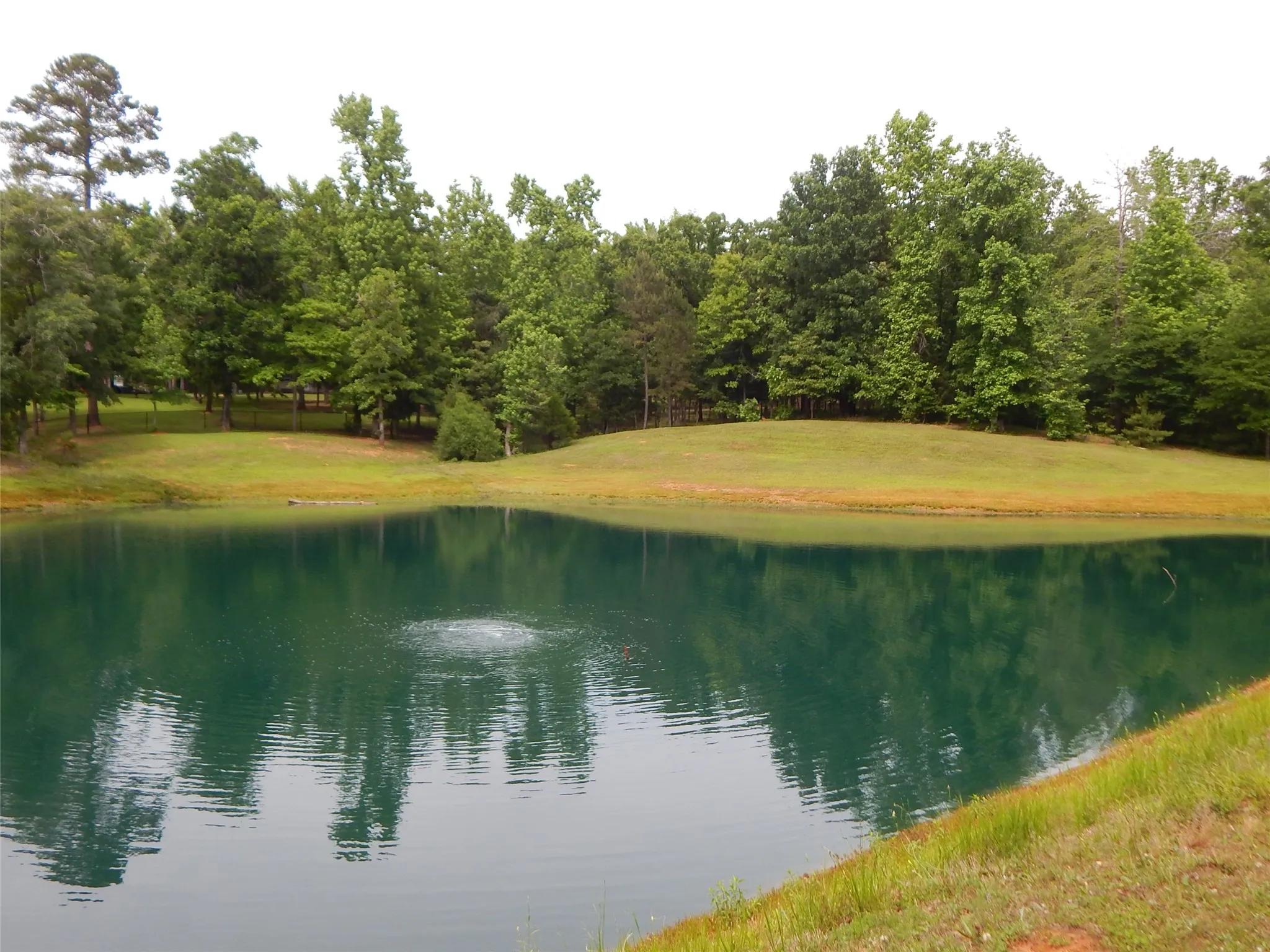 Single Family Residence For Sale in Upshur County , 1106 TALL TIMBERS, Gilmer, Texas 75645, 4 Bedroom, 2 Bathroom, 2 Garage spaces, 2,040 Sqft, built in 1999, mls#21275338, Real Estate Agent in Gilmer, Homes For Sale in Upshur county, Homes For Sale in Gilmer, Realtor in Gilmer Texas, Real Estate Brokerage Independent Realty Texas, Luminita Cordes Realtor