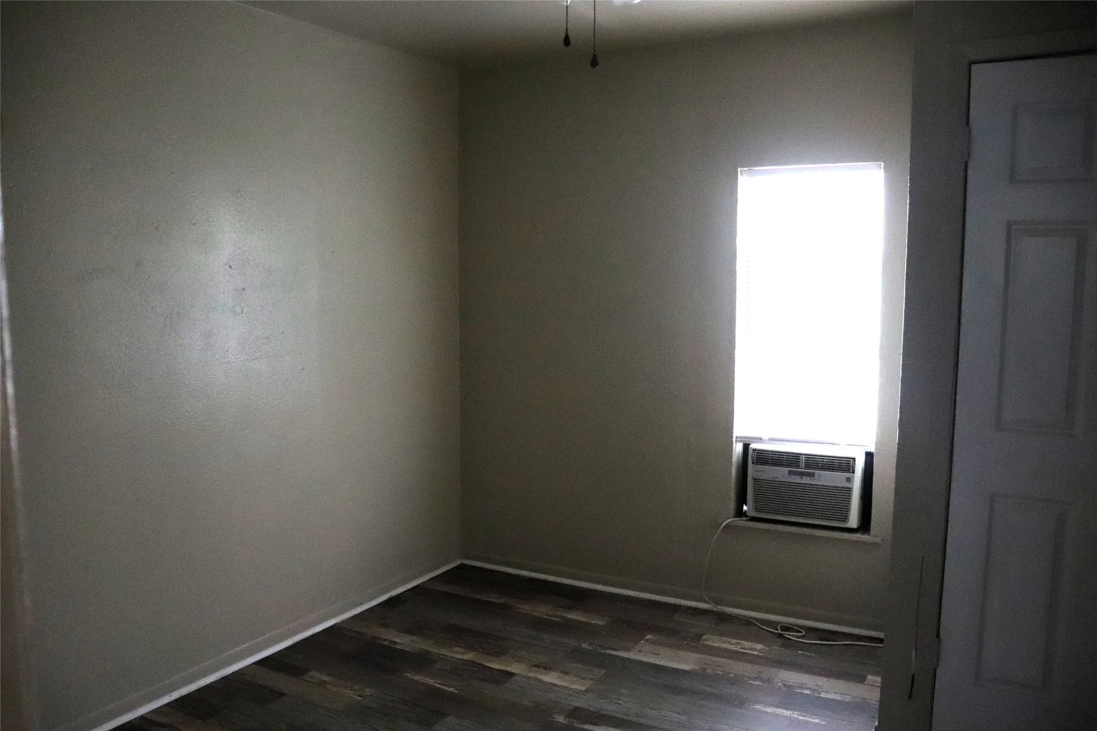 Single Family Residence For Sale in Hunt County , 2510 Gilmer Street, Caddo Mills, Texas 75135, 2 Bedrooms, 1 Bathroom, Garage spaces, 720 Sqft, built in 1970, Price $124,900, mls#21270591, Real Estate Agent in Caddo Mills, Homes For Sale in Hunt county, Homes For Sale in Caddo Mills, Realtor in Caddo Mills Texas, Real Estate Brokerage Independent Realty Texas, Luminita Cordes Realtor
