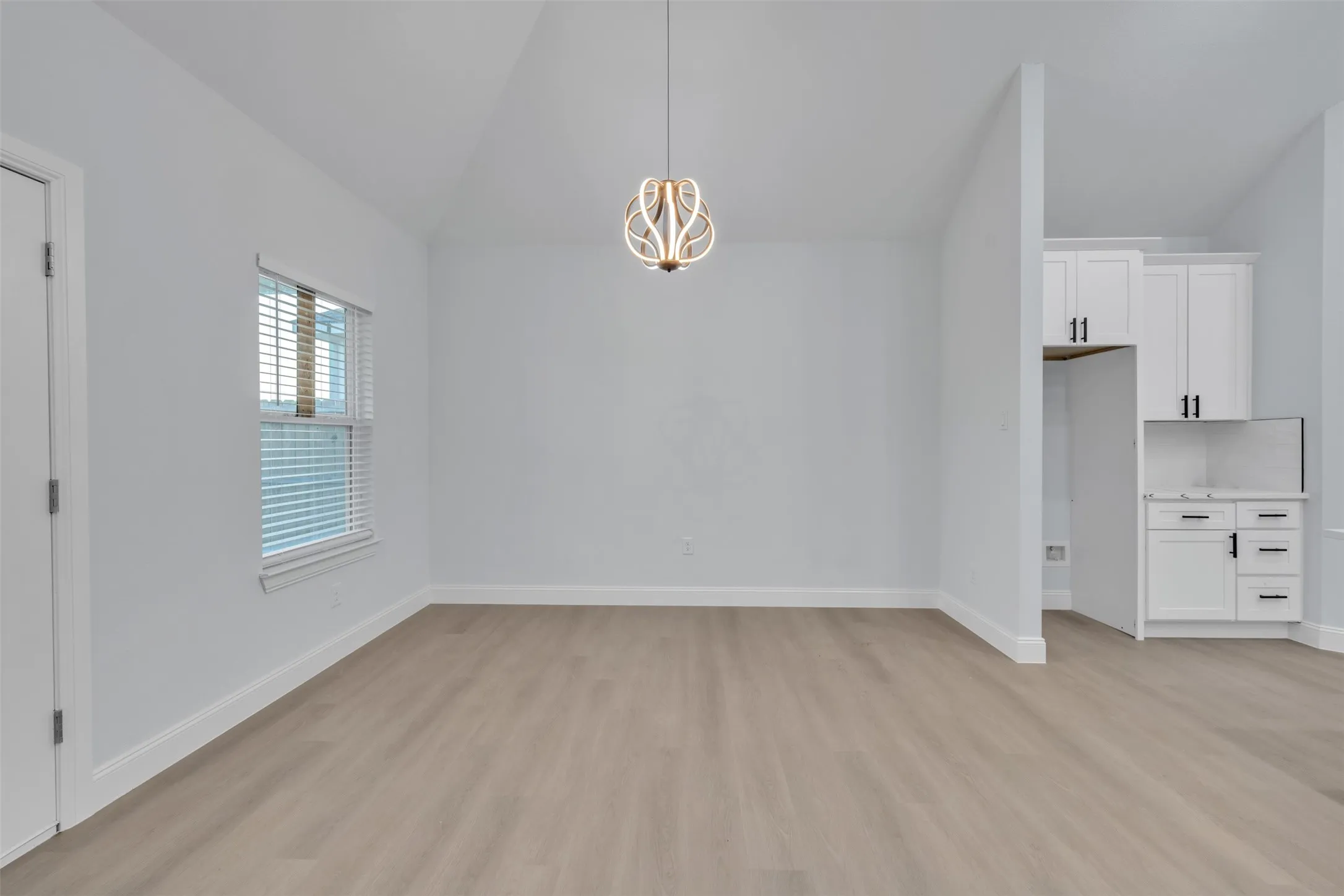 Single Family Residence For Sale in Tarrant County , 5212 Cox Street, Fort Worth, Texas 76105, 4 Bedroom, 3 Bathroom, 2 Garage spaces, 1,947 Sqft, built in 2026, mls#21274772, Real Estate Agent in Fort Worth, Homes For Sale in Tarrant county, Homes For Sale in Fort Worth, Realtor in Fort Worth Texas, Real Estate Brokerage Independent Realty Texas, Luminita Cordes Realtor