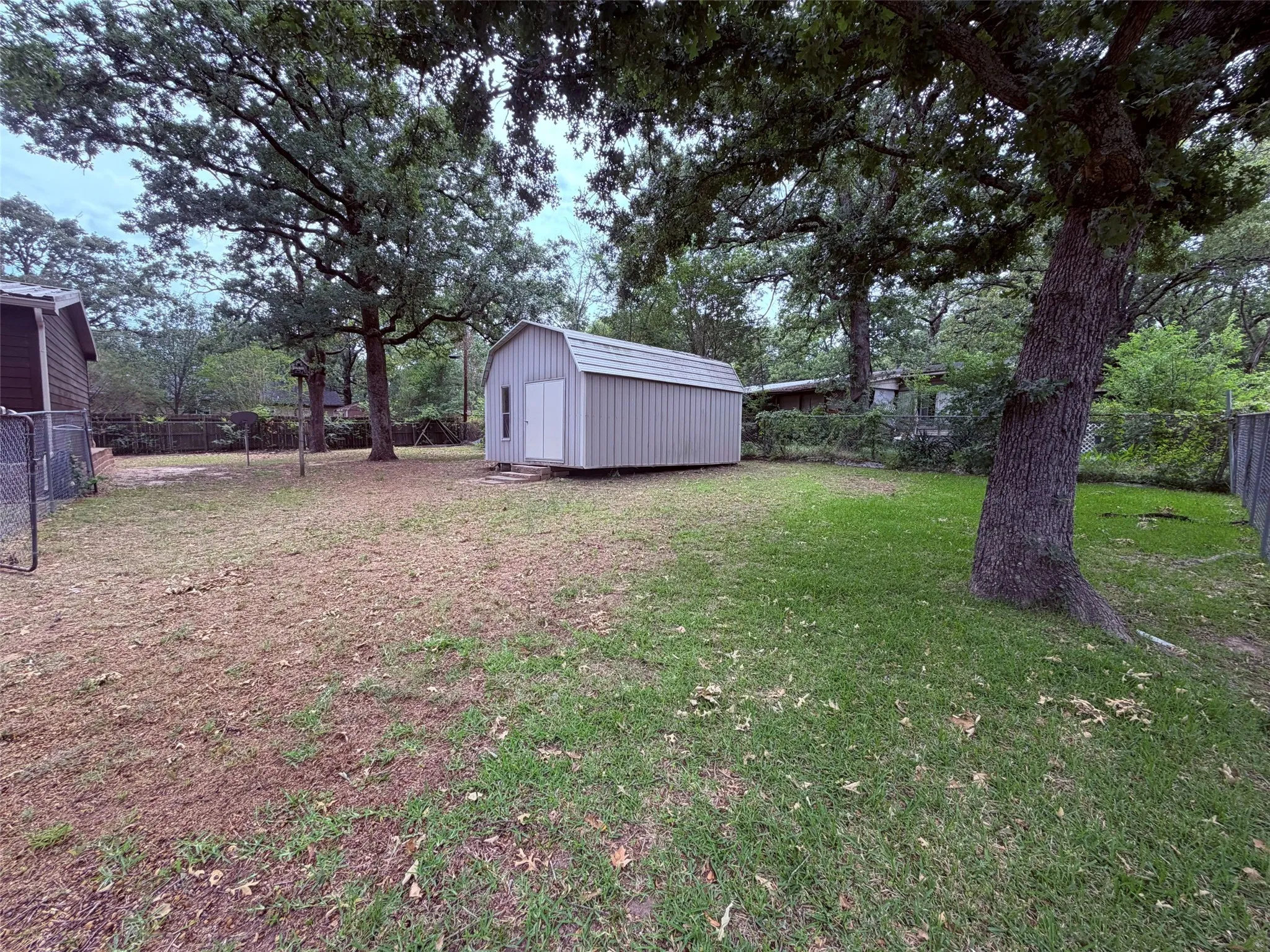 Manufactured Home For Sale in Henderson County , 15746 Casa Verde, Malakoff, Texas 75148, 3 Bedroom, 2 Bathroom, Garage spaces, 1,869 Sqft, built in 2008, mls#21275391, Real Estate Agent in Malakoff, Homes For Sale in Henderson county, Homes For Sale in Malakoff, Realtor in Malakoff Texas, Real Estate Brokerage Independent Realty Texas, Luminita Cordes Realtor
