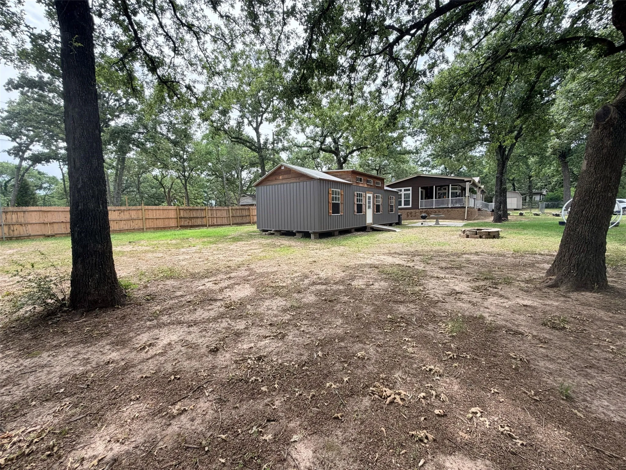 Manufactured Home For Sale in Henderson County , 15746 Casa Verde, Malakoff, Texas 75148, 3 Bedroom, 2 Bathroom, Garage spaces, 1,869 Sqft, built in 2008, mls#21275391, Real Estate Agent in Malakoff, Homes For Sale in Henderson county, Homes For Sale in Malakoff, Realtor in Malakoff Texas, Real Estate Brokerage Independent Realty Texas, Luminita Cordes Realtor
