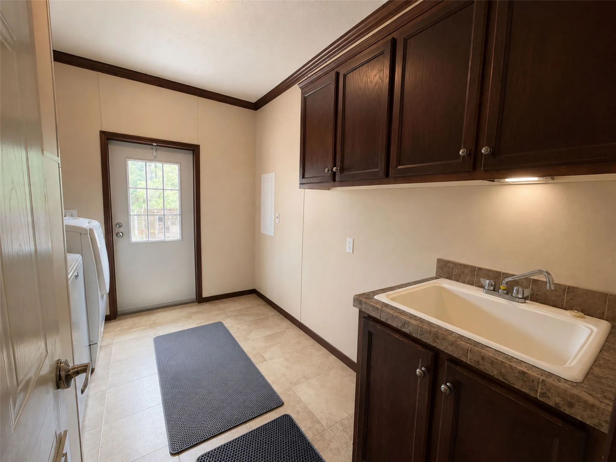 Manufactured Home For Sale in Henderson County , 15746 Casa Verde, Malakoff, Texas 75148, 3 Bedroom, 2 Bathroom, Garage spaces, 1,869 Sqft, built in 2008, mls#21275391, Real Estate Agent in Malakoff, Homes For Sale in Henderson county, Homes For Sale in Malakoff, Realtor in Malakoff Texas, Real Estate Brokerage Independent Realty Texas, Luminita Cordes Realtor