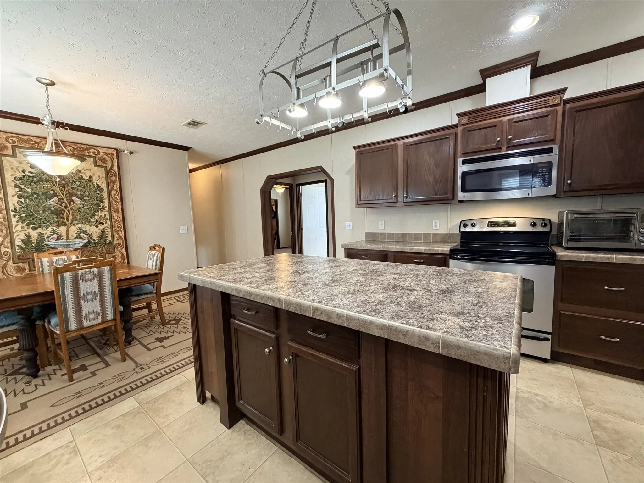 Manufactured Home For Sale in Henderson County , 15746 Casa Verde, Malakoff, Texas 75148, 3 Bedroom, 2 Bathroom, Garage spaces, 1,869 Sqft, built in 2008, mls#21275391, Real Estate Agent in Malakoff, Homes For Sale in Henderson county, Homes For Sale in Malakoff, Realtor in Malakoff Texas, Real Estate Brokerage Independent Realty Texas, Luminita Cordes Realtor