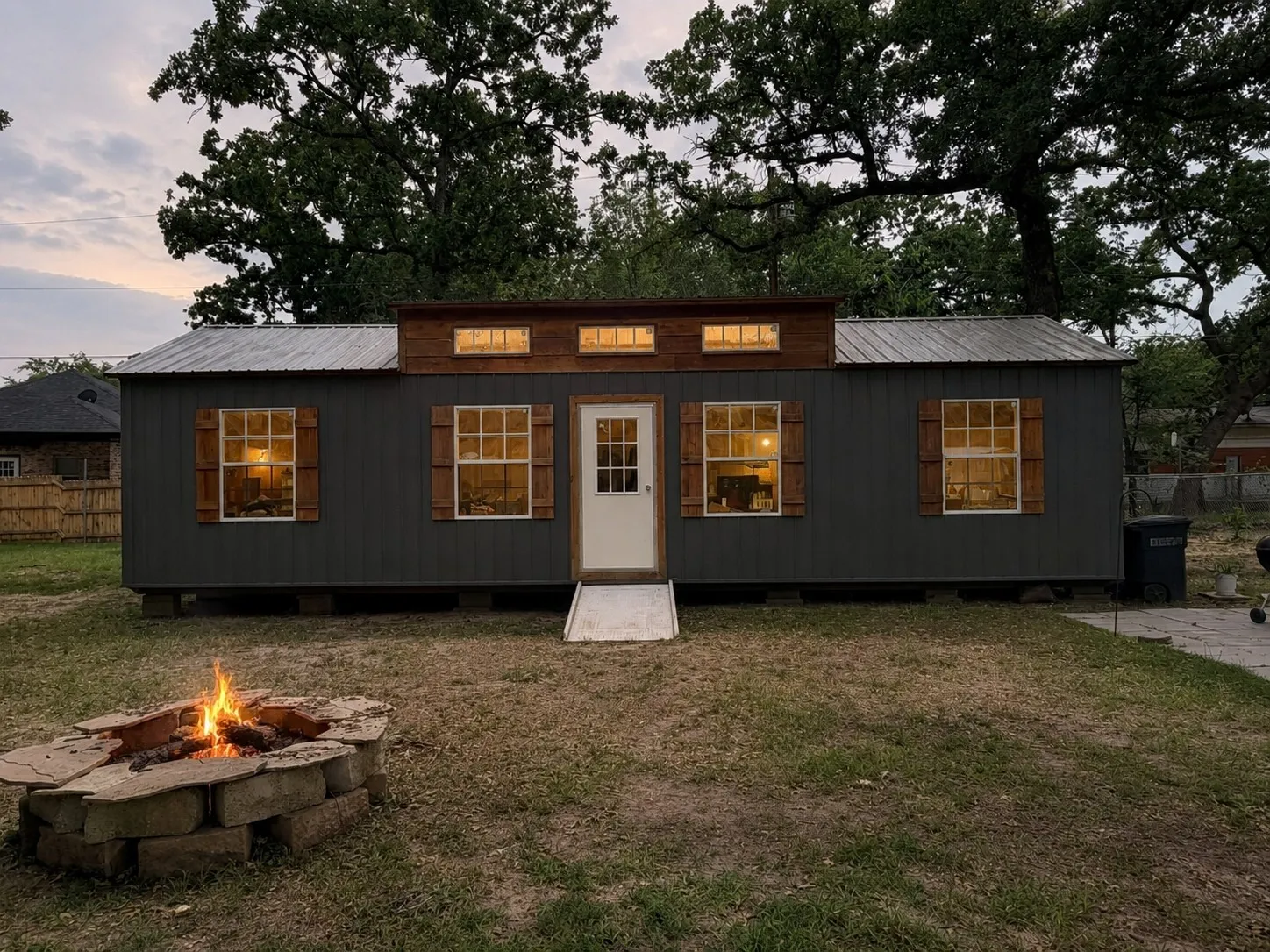 Manufactured Home For Sale in Henderson County , 15746 Casa Verde, Malakoff, Texas 75148, 3 Bedroom, 2 Bathroom, Garage spaces, 1,869 Sqft, built in 2008, mls#21275391, Real Estate Agent in Malakoff, Homes For Sale in Henderson county, Homes For Sale in Malakoff, Realtor in Malakoff Texas, Real Estate Brokerage Independent Realty Texas, Luminita Cordes Realtor