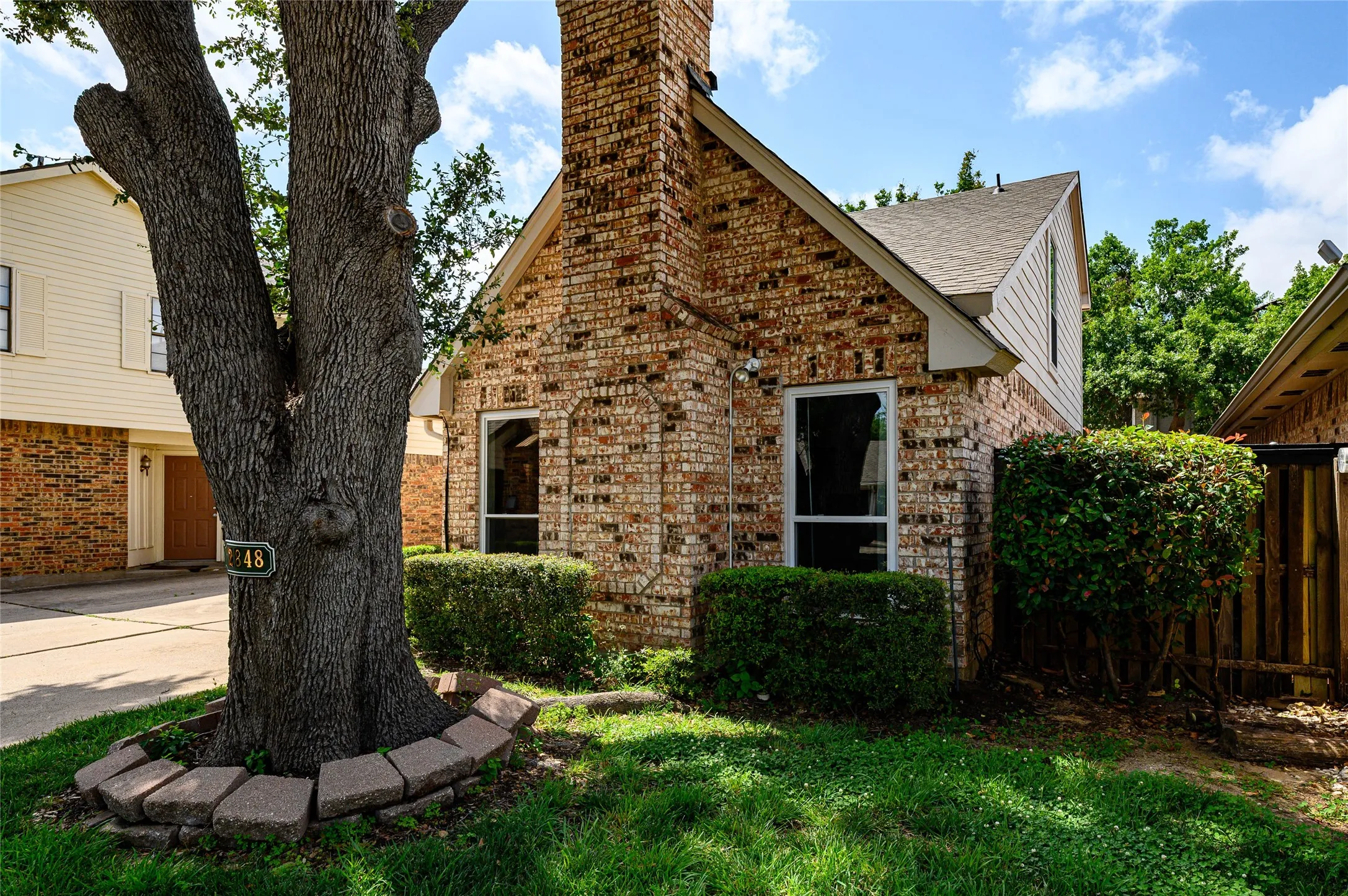 Single Family Residence For Sale in Denton County , 2848 Harbinger Lane, Dallas, Texas 75287, 2 Bedroom, 2 Bathroom, 1 Garage spaces, 1,148 Sqft, built in 1984, mls#21275392, Real Estate Agent in Dallas, Homes For Sale in Denton county, Homes For Sale in Dallas, Realtor in Dallas Texas, Real Estate Brokerage Independent Realty Texas, Luminita Cordes Realtor