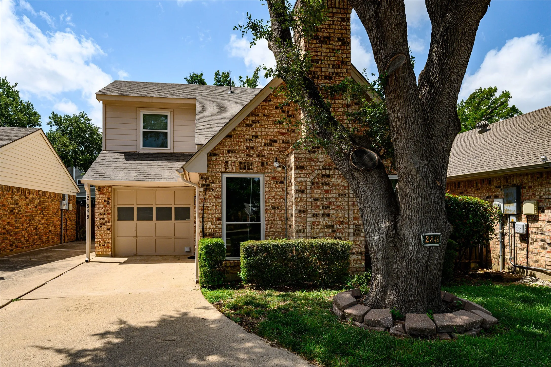Single Family Residence For Sale in Denton County , 2848 Harbinger Lane, Dallas, Texas 75287, 2 Bedroom, 2 Bathroom, 1 Garage spaces, 1,148 Sqft, built in 1984, mls#21275392, Real Estate Agent in Dallas, Homes For Sale in Denton county, Homes For Sale in Dallas, Realtor in Dallas Texas, Real Estate Brokerage Independent Realty Texas, Luminita Cordes Realtor
