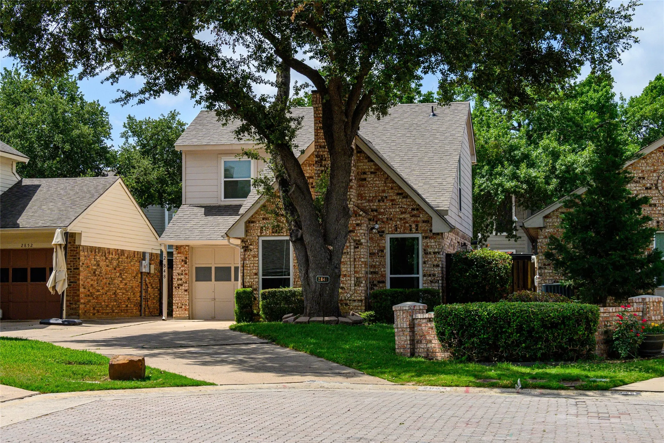 Single Family Residence For Sale in Denton County , 2848 Harbinger Lane, Dallas, Texas 75287, 2 Bedroom, 2 Bathroom, 1 Garage spaces, 1,148 Sqft, built in 1984, mls#21275392, Real Estate Agent in Dallas, Homes For Sale in Denton county, Homes For Sale in Dallas, Realtor in Dallas Texas, Real Estate Brokerage Independent Realty Texas, Luminita Cordes Realtor