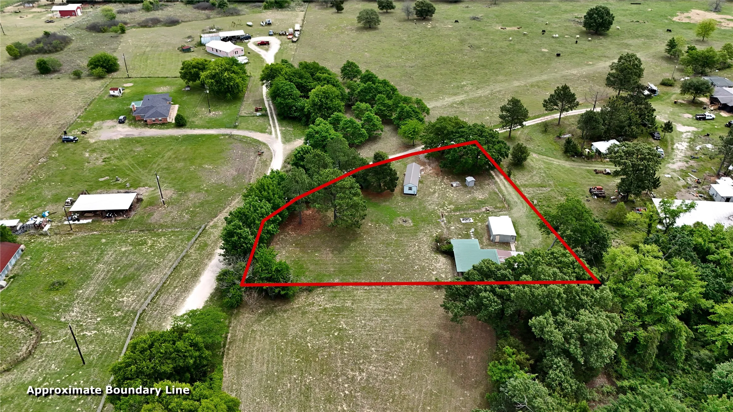Single Family Residence For Sale in Van Zandt County , 188 Private Road 8703, Ben Wheeler, Texas 75754, 2 Bedroom, 2 Bathroom, Garage spaces, 1,840 Sqft, built in 1980, mls#21275403, Real Estate Agent in Ben Wheeler, Homes For Sale in Van Zandt county, Homes For Sale in Ben Wheeler, Realtor in Ben Wheeler Texas, Real Estate Brokerage Independent Realty Texas, Luminita Cordes Realtor