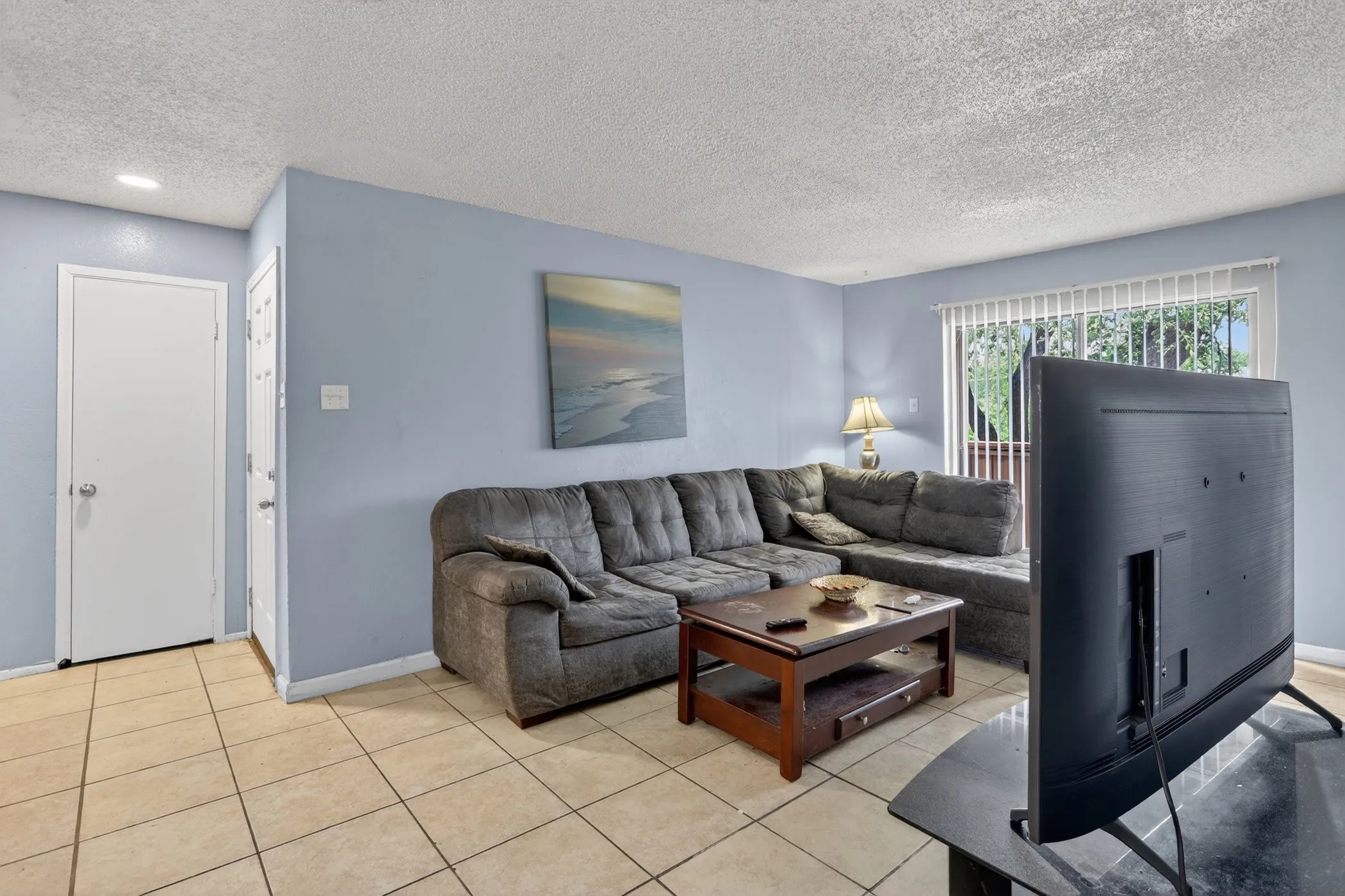 Condominium For Sale in Dallas County , 8110 Skillman Street 1057, Dallas, Texas 75231, 2 Bedrooms, 1 Bathroom, Garage spaces, 723 Sqft, built in 1980, Price $107,000, mls#21275405, Real Estate Agent in Dallas, Homes For Sale in Dallas county, Homes For Sale in Dallas, Realtor in Dallas Texas, Real Estate Brokerage Independent Realty Texas, Luminita Cordes Realtor