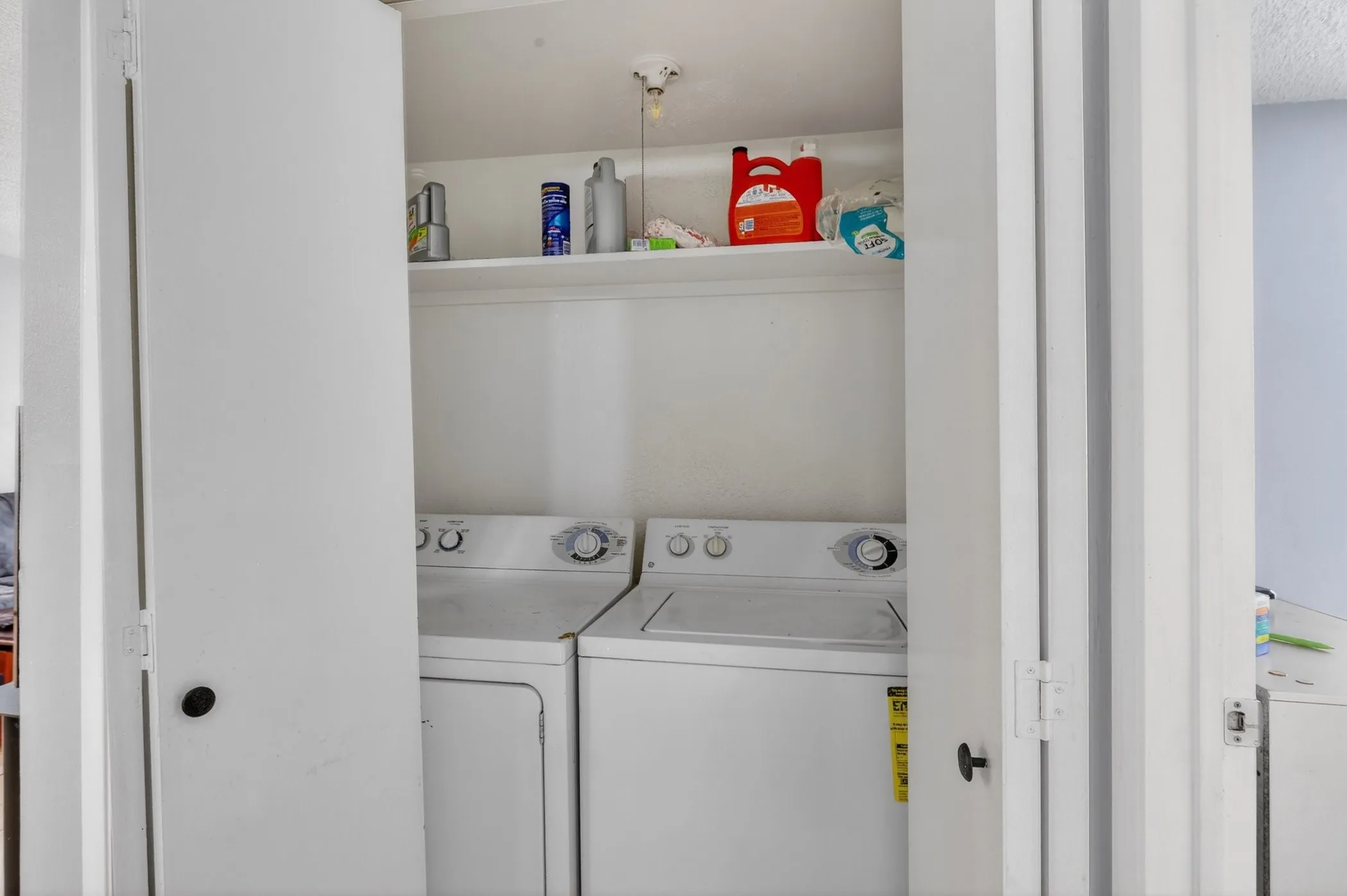 Condominium For Sale in Dallas County , 8110 Skillman Street 1057, Dallas, Texas 75231, 2 Bedrooms, 1 Bathroom, Garage spaces, 723 Sqft, built in 1980, Price $107,000, mls#21275405, Real Estate Agent in Dallas, Homes For Sale in Dallas county, Homes For Sale in Dallas, Realtor in Dallas Texas, Real Estate Brokerage Independent Realty Texas, Luminita Cordes Realtor