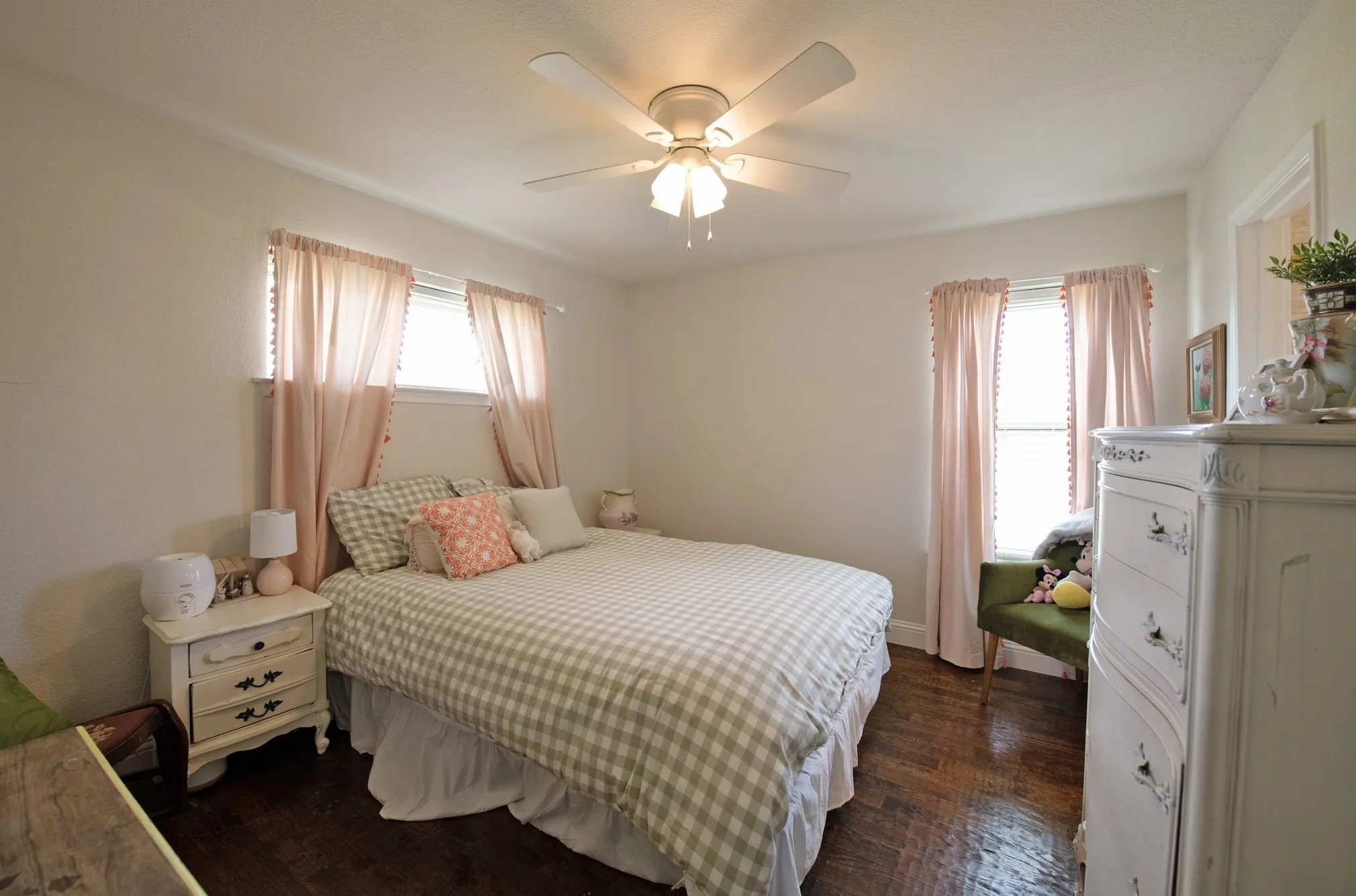 Single Family Residence For Sale in Dallas County , 6612 Eastview Drive, Sachse, Texas 75048, 7 Bedrooms, 5 Bathrooms, 6 Garage spaces, 4,393 Sqft, built in 1974, Price $1,289,900, mls#21275409, Real Estate Agent in Sachse, Homes For Sale in Dallas county, Homes For Sale in Sachse, Realtor in Sachse Texas, Real Estate Brokerage Independent Realty Texas, Luminita Cordes Realtor