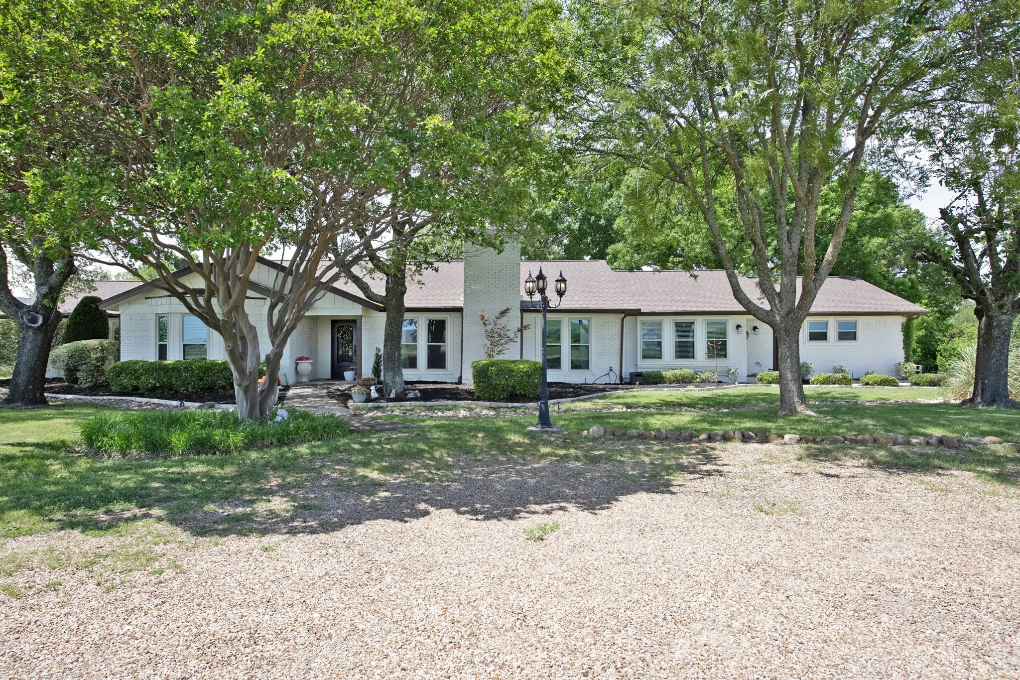 Single Family Residence For Sale in Dallas County , 6612 Eastview Drive, Sachse, Texas 75048, 7 Bedrooms, 5 Bathrooms, 6 Garage spaces, 4,393 Sqft, built in 1974, Price $1,289,900, mls#21275409, Real Estate Agent in Sachse, Homes For Sale in Dallas county, Homes For Sale in Sachse, Realtor in Sachse Texas, Real Estate Brokerage Independent Realty Texas, Luminita Cordes Realtor