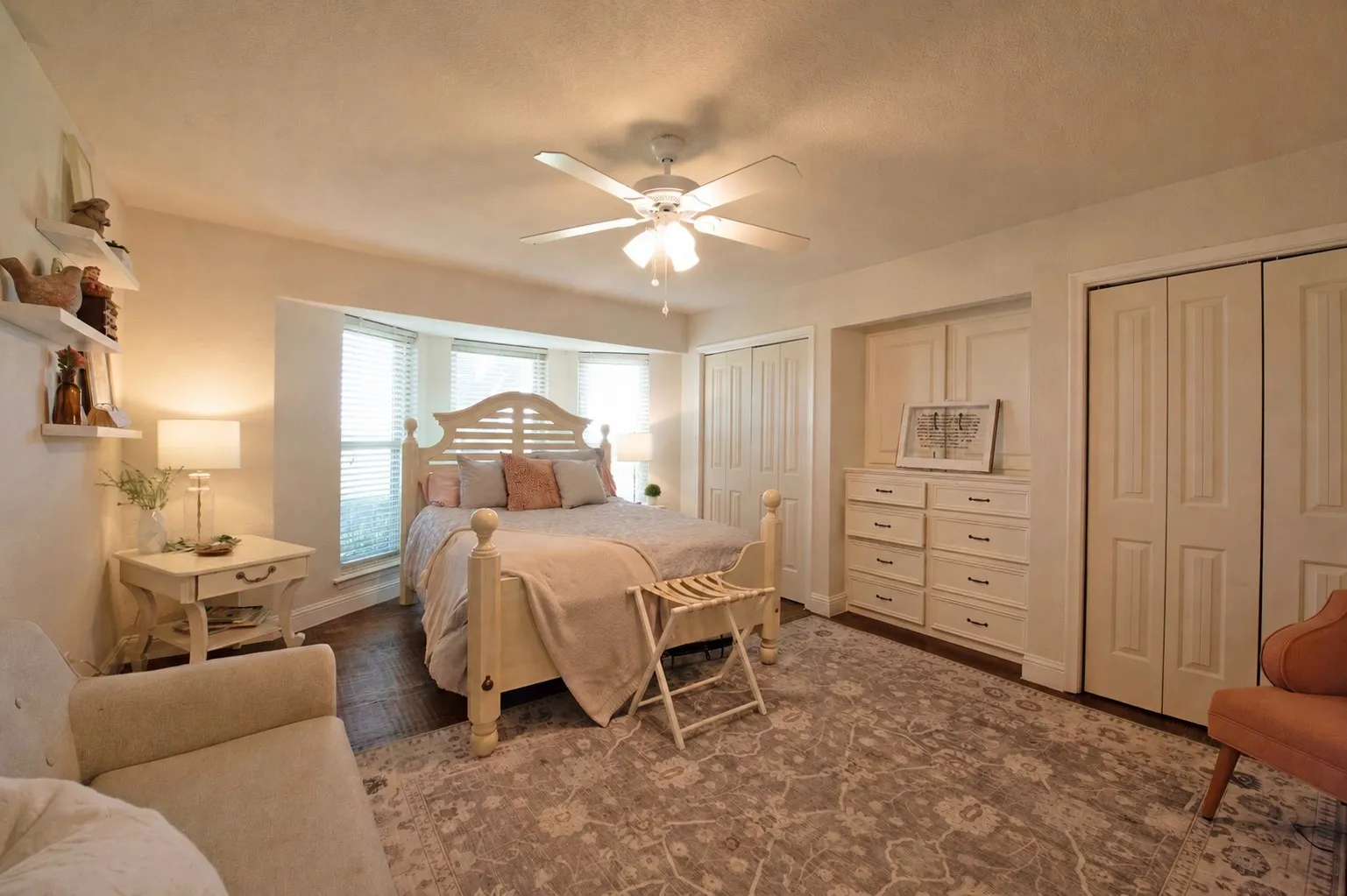 Single Family Residence For Sale in Dallas County , 6612 Eastview Drive, Sachse, Texas 75048, 7 Bedrooms, 5 Bathrooms, 6 Garage spaces, 4,393 Sqft, built in 1974, Price $1,289,900, mls#21275409, Real Estate Agent in Sachse, Homes For Sale in Dallas county, Homes For Sale in Sachse, Realtor in Sachse Texas, Real Estate Brokerage Independent Realty Texas, Luminita Cordes Realtor