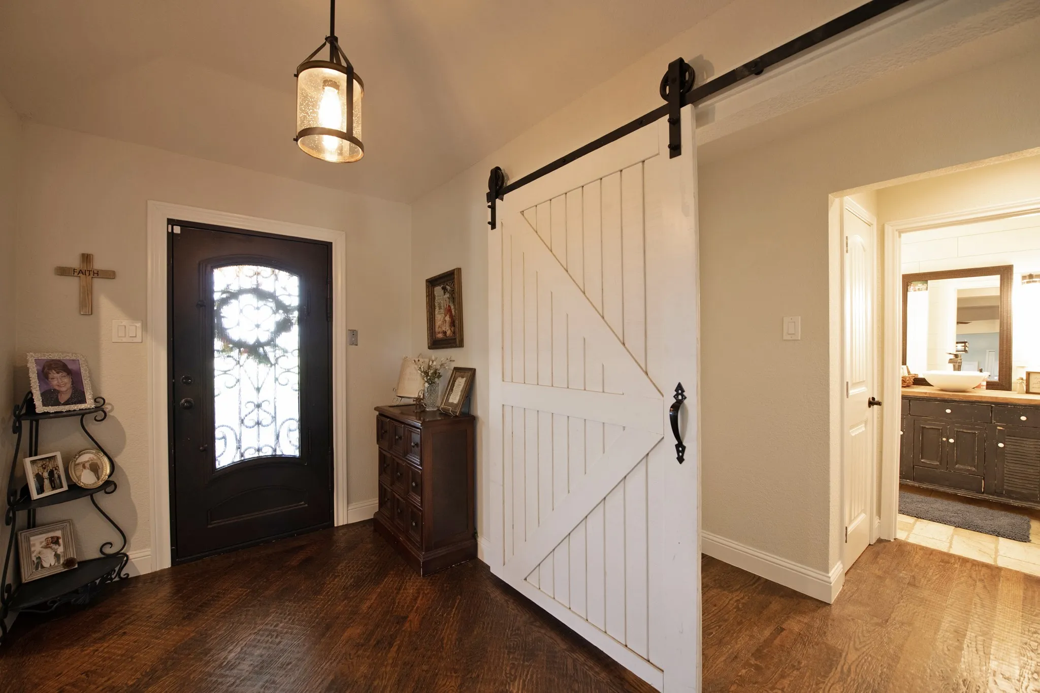 Single Family Residence For Sale in Dallas County , 6612 Eastview Drive, Sachse, Texas 75048, 7 Bedrooms, 5 Bathrooms, 6 Garage spaces, 4,393 Sqft, built in 1974, Price $1,289,900, mls#21275409, Real Estate Agent in Sachse, Homes For Sale in Dallas county, Homes For Sale in Sachse, Realtor in Sachse Texas, Real Estate Brokerage Independent Realty Texas, Luminita Cordes Realtor