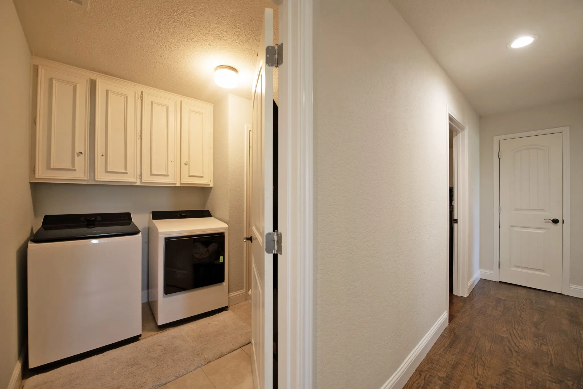 Single Family Residence For Sale in Dallas County , 6612 Eastview Drive, Sachse, Texas 75048, 7 Bedrooms, 5 Bathrooms, 6 Garage spaces, 4,393 Sqft, built in 1974, Price $1,289,900, mls#21275409, Real Estate Agent in Sachse, Homes For Sale in Dallas county, Homes For Sale in Sachse, Realtor in Sachse Texas, Real Estate Brokerage Independent Realty Texas, Luminita Cordes Realtor