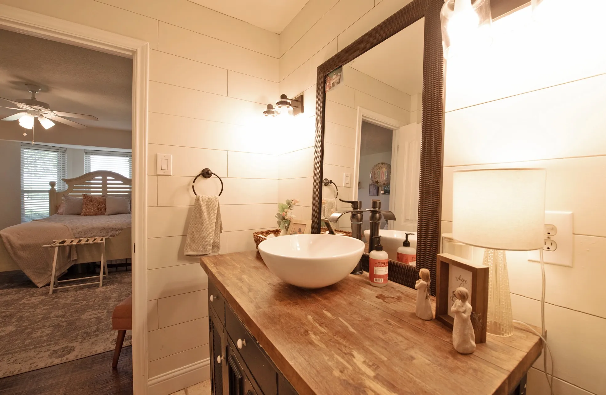 Single Family Residence For Sale in Dallas County , 6612 Eastview Drive, Sachse, Texas 75048, 7 Bedrooms, 5 Bathrooms, 6 Garage spaces, 4,393 Sqft, built in 1974, Price $1,289,900, mls#21275409, Real Estate Agent in Sachse, Homes For Sale in Dallas county, Homes For Sale in Sachse, Realtor in Sachse Texas, Real Estate Brokerage Independent Realty Texas, Luminita Cordes Realtor