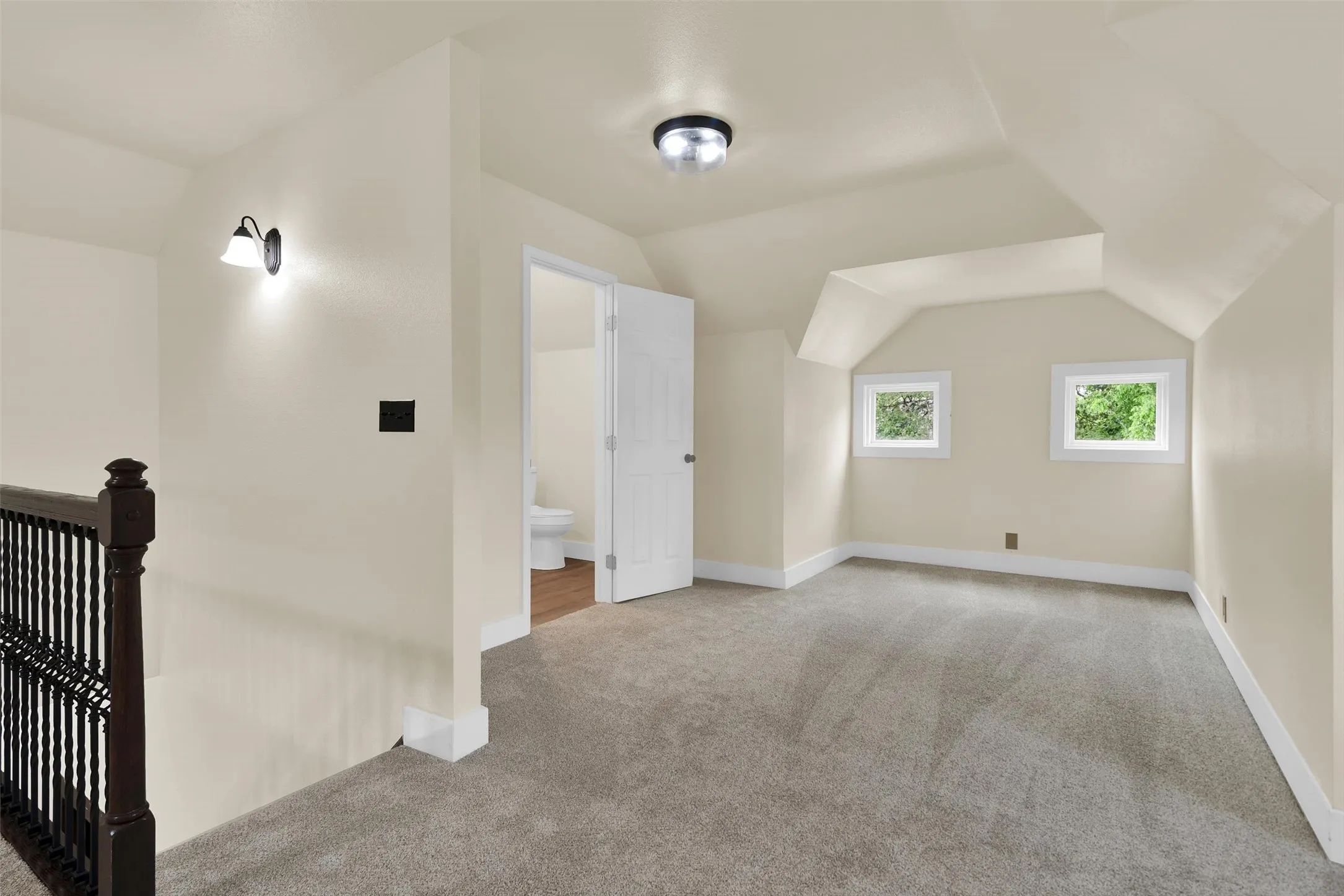 Single Family Residence For Sale in Grayson County , 1219 S Travis Street, Sherman, Texas 75090, 3 Bedroom, 3 Bathroom, Garage spaces, 2,400 Sqft, built in 1900, Price $370,000, mls#21275308, Real Estate Agent in Sherman, Homes For Sale in Grayson county, Homes For Sale in Sherman, Realtor in Sherman Texas, Real Estate Brokerage Independent Realty Texas, Luminita Cordes Realtor
