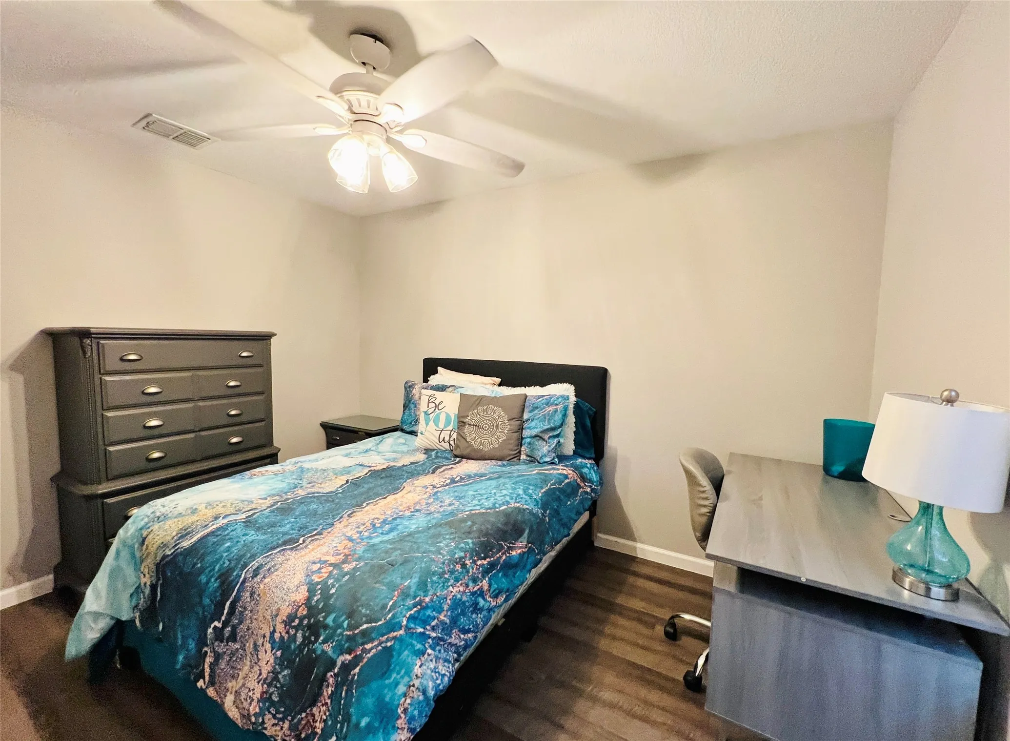 Single Family Residence For Rent in Tarrant County , 856 Poncho Lane, Fort Worth, Texas 76052, 3 Bedroom, 2 Bathroom, 2 Garage spaces, 1,586 Sqft, built in 2006, mls#21275466, Real Estate Agent in Fort Worth, Homes For Rent in Tarrant county, Homes For Rent in Fort Worth, Realtor in Fort Worth Texas, Real Estate Brokerage Independent Realty Texas, Luminita Cordes Realtor