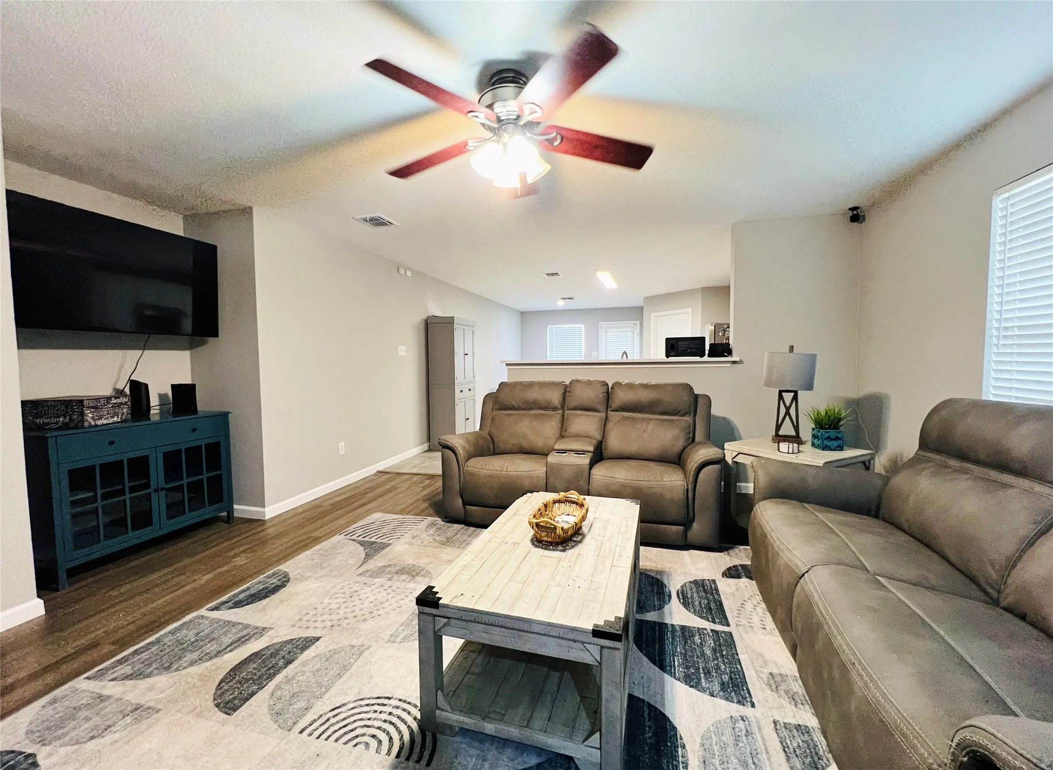 Single Family Residence For Rent in Tarrant County , 856 Poncho Lane, Fort Worth, Texas 76052, 3 Bedroom, 2 Bathroom, 2 Garage spaces, 1,586 Sqft, built in 2006, mls#21275466, Real Estate Agent in Fort Worth, Homes For Rent in Tarrant county, Homes For Rent in Fort Worth, Realtor in Fort Worth Texas, Real Estate Brokerage Independent Realty Texas, Luminita Cordes Realtor