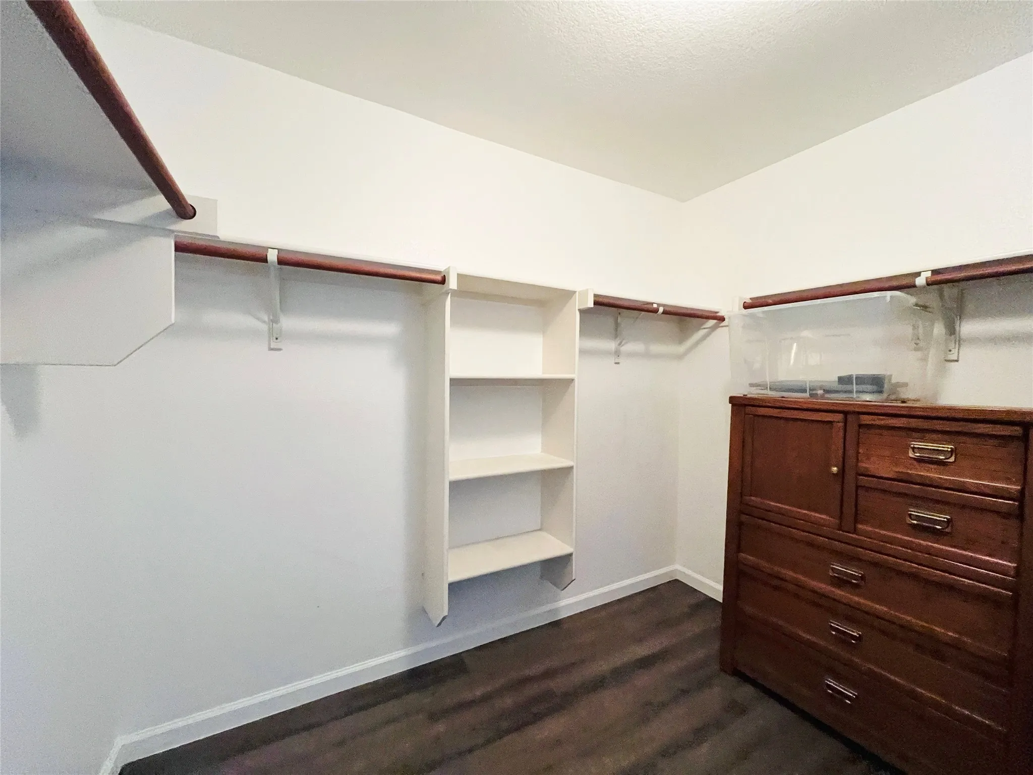 Single Family Residence For Rent in Tarrant County , 856 Poncho Lane, Fort Worth, Texas 76052, 3 Bedroom, 2 Bathroom, 2 Garage spaces, 1,586 Sqft, built in 2006, mls#21275466, Real Estate Agent in Fort Worth, Homes For Rent in Tarrant county, Homes For Rent in Fort Worth, Realtor in Fort Worth Texas, Real Estate Brokerage Independent Realty Texas, Luminita Cordes Realtor
